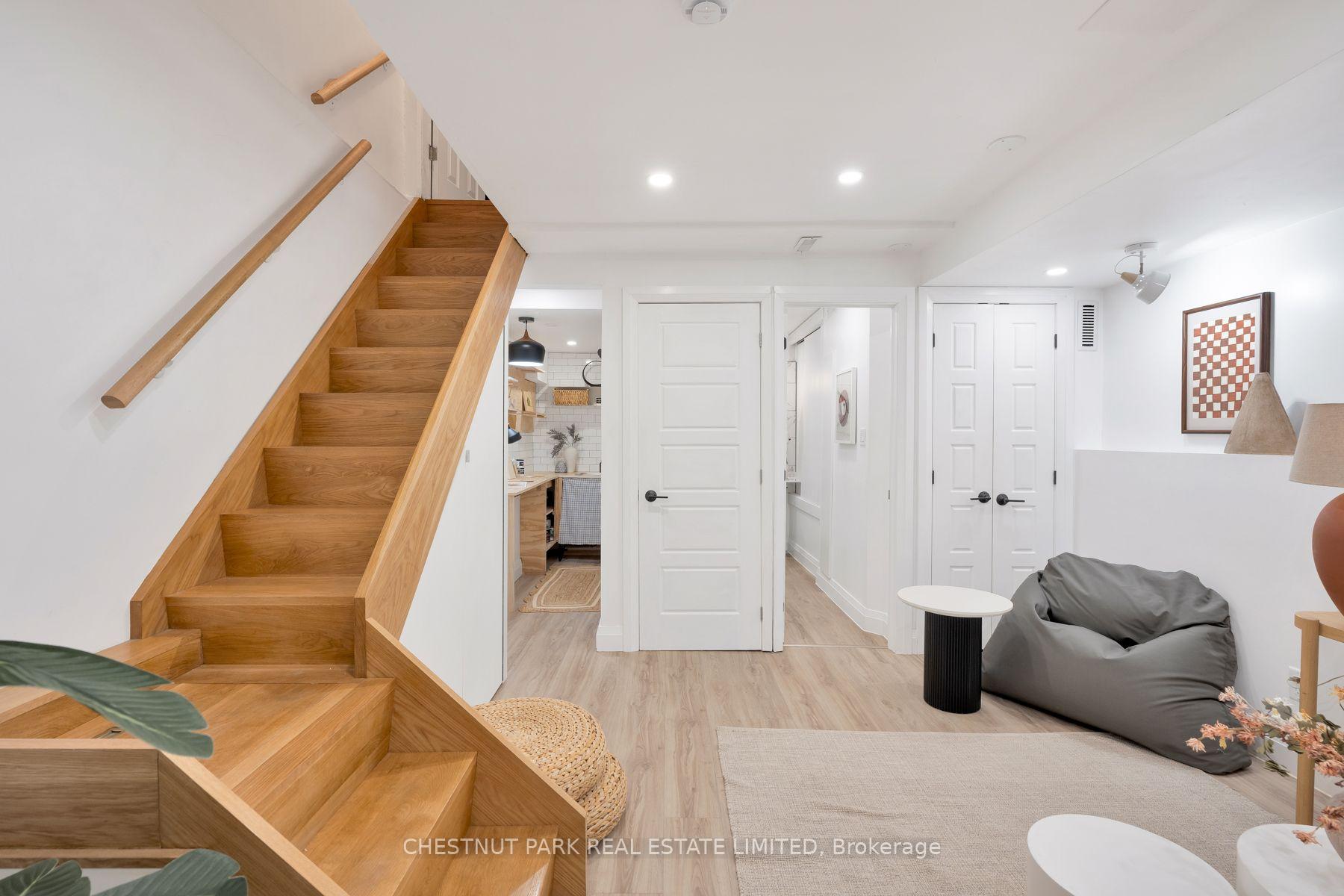 Photo 25 of 839 Sammon Avenue, Toronto, Danforth Village-East York — HOMEH