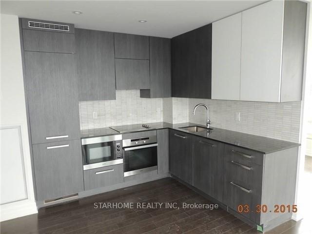 Photo 3 of Unit 5007, 8 The Esplanade, Toronto, Waterfront Communities — HOMEH