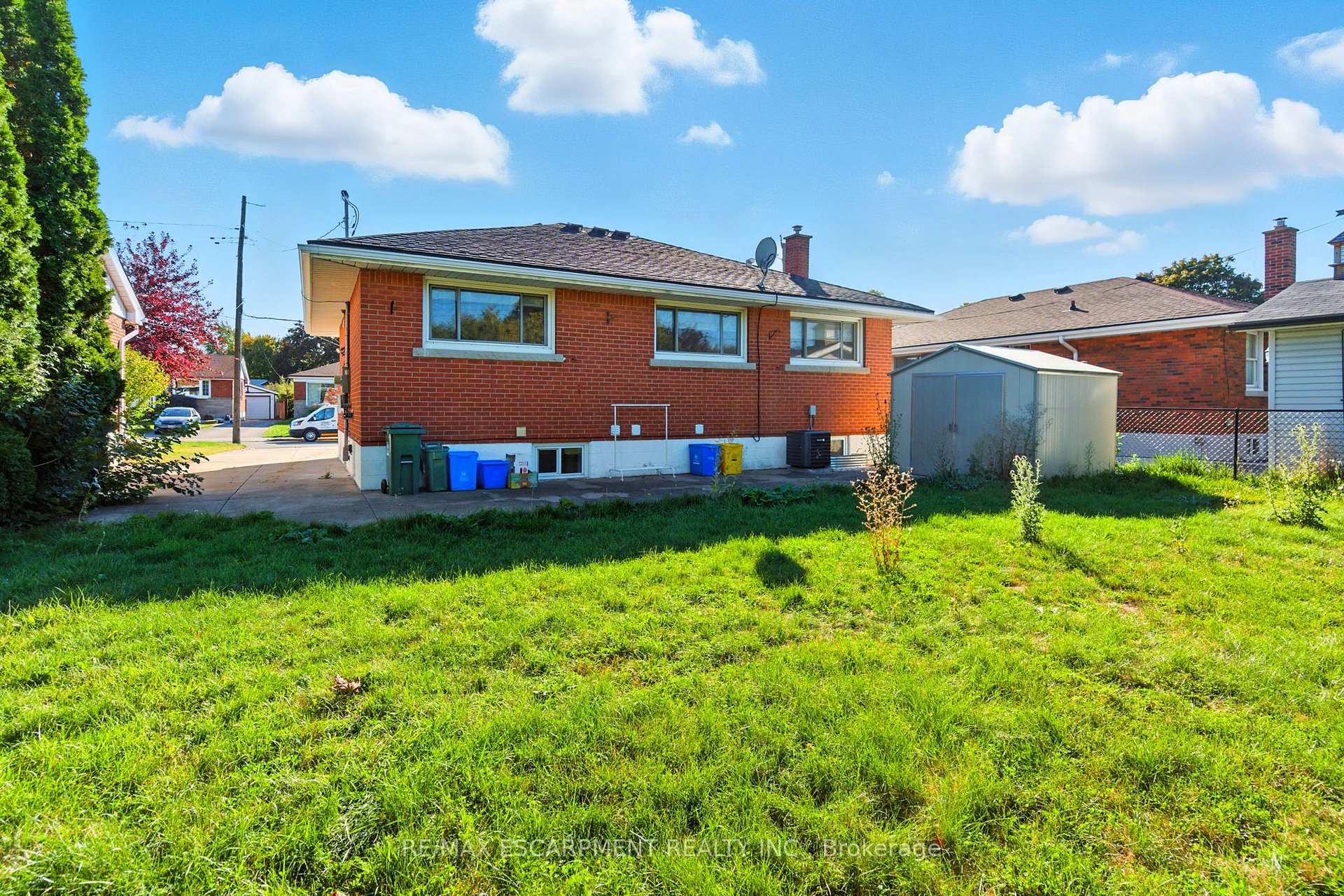 Photo 12 of Unit LOWER, 35 Wildewood Avenue, Hamilton, Huntington — HOMEH