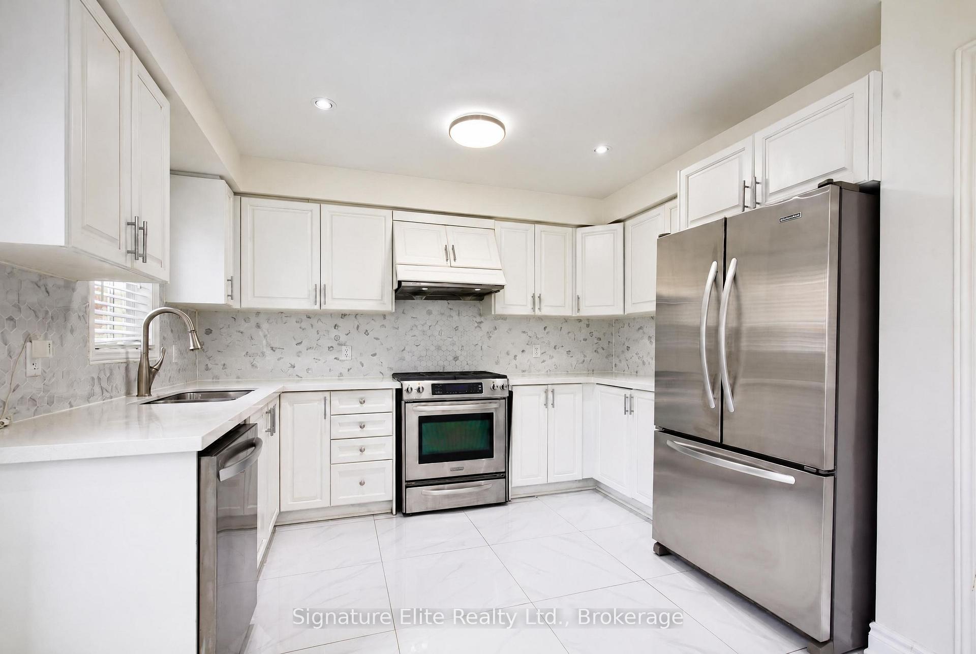 Photo 11 of 10 Ida Jane Grove, Whitchurch-Stouffville, Stouffville — HOMEH