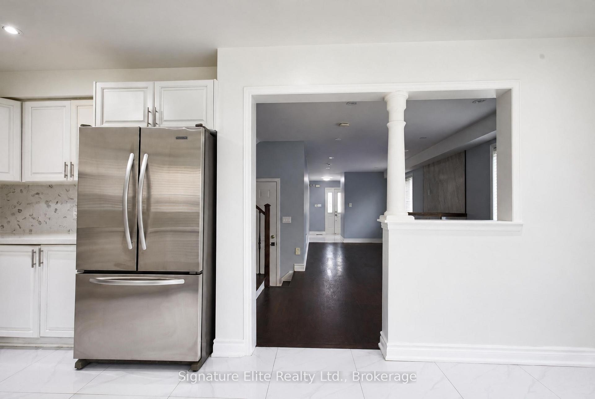 Photo 13 of 10 Ida Jane Grove, Whitchurch-Stouffville, Stouffville — HOMEH