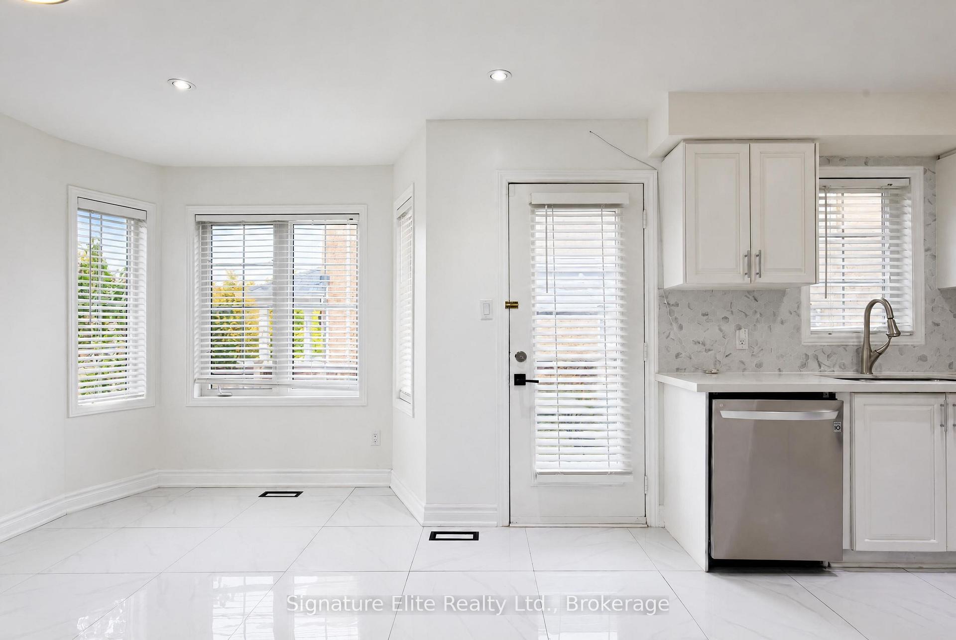 Photo 14 of 10 Ida Jane Grove, Whitchurch-Stouffville, Stouffville — HOMEH