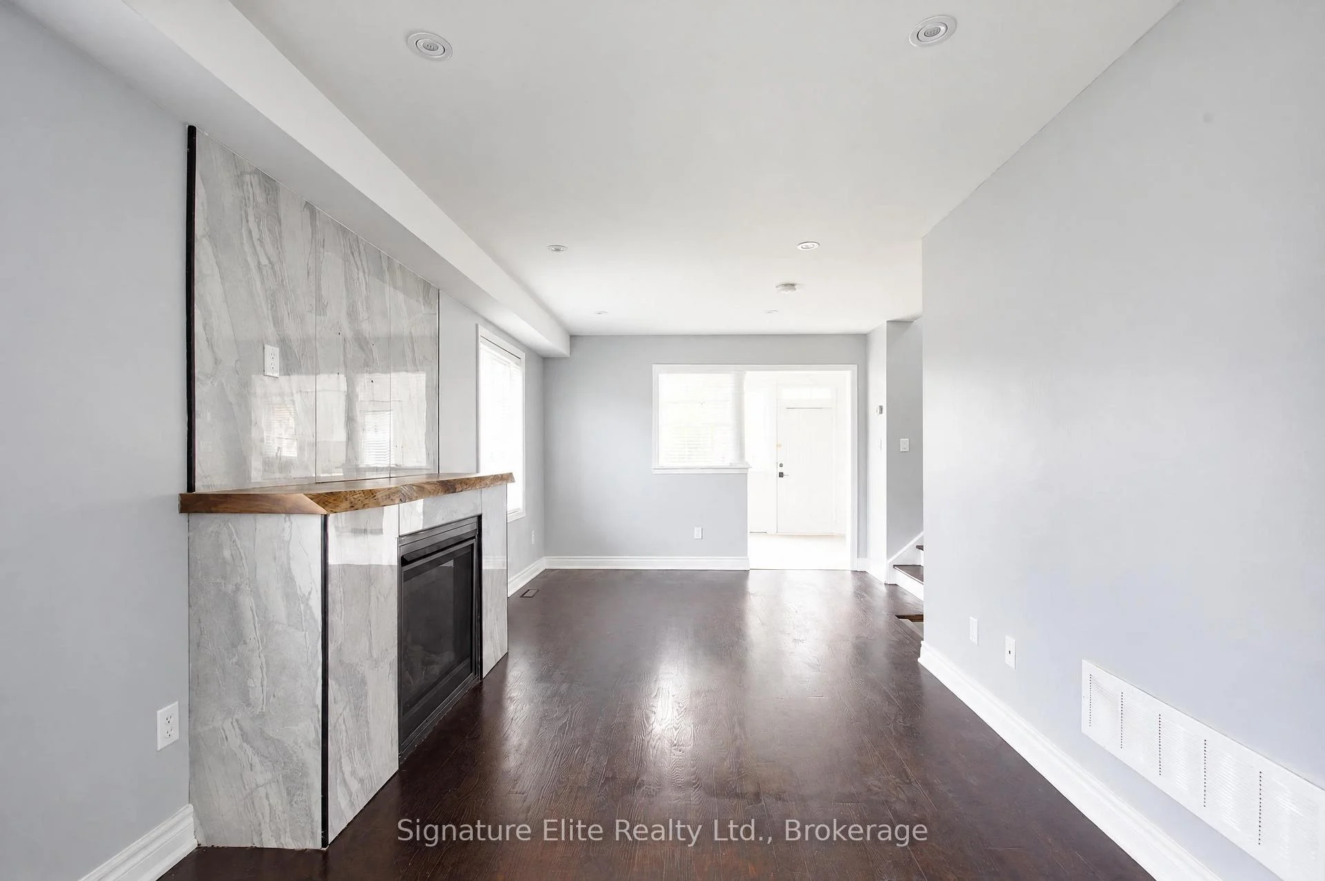 Photo 6 of 10 Ida Jane Grove, Whitchurch-Stouffville, Stouffville — HOMEH