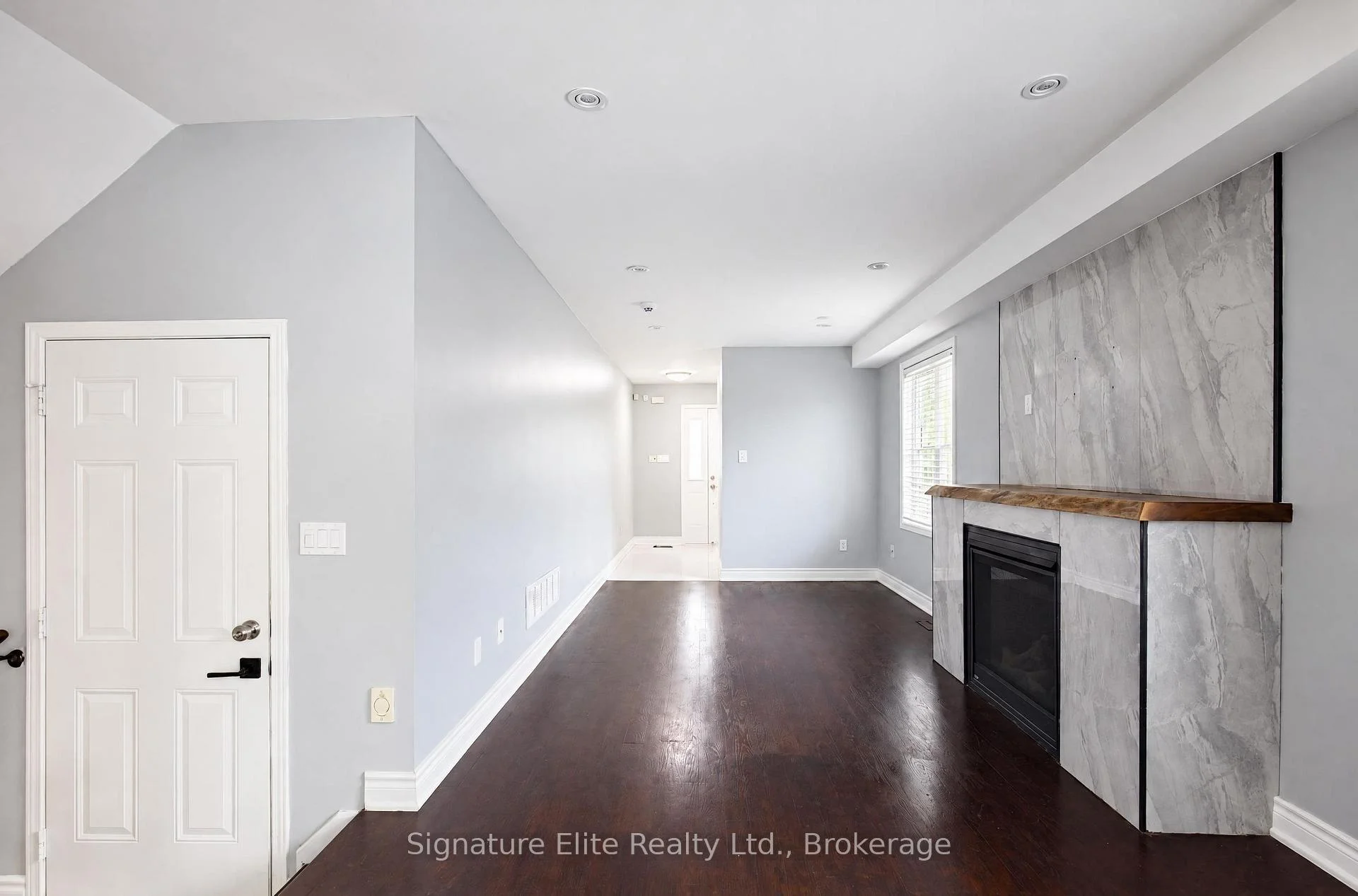 Photo 9 of 10 Ida Jane Grove, Whitchurch-Stouffville, Stouffville — HOMEH
