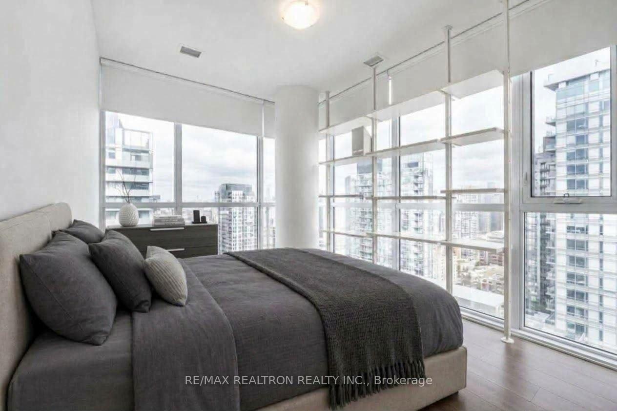 Photo 15 of Unit 3910, 87 Peter Street, Toronto, Waterfront Communities — HOMEH