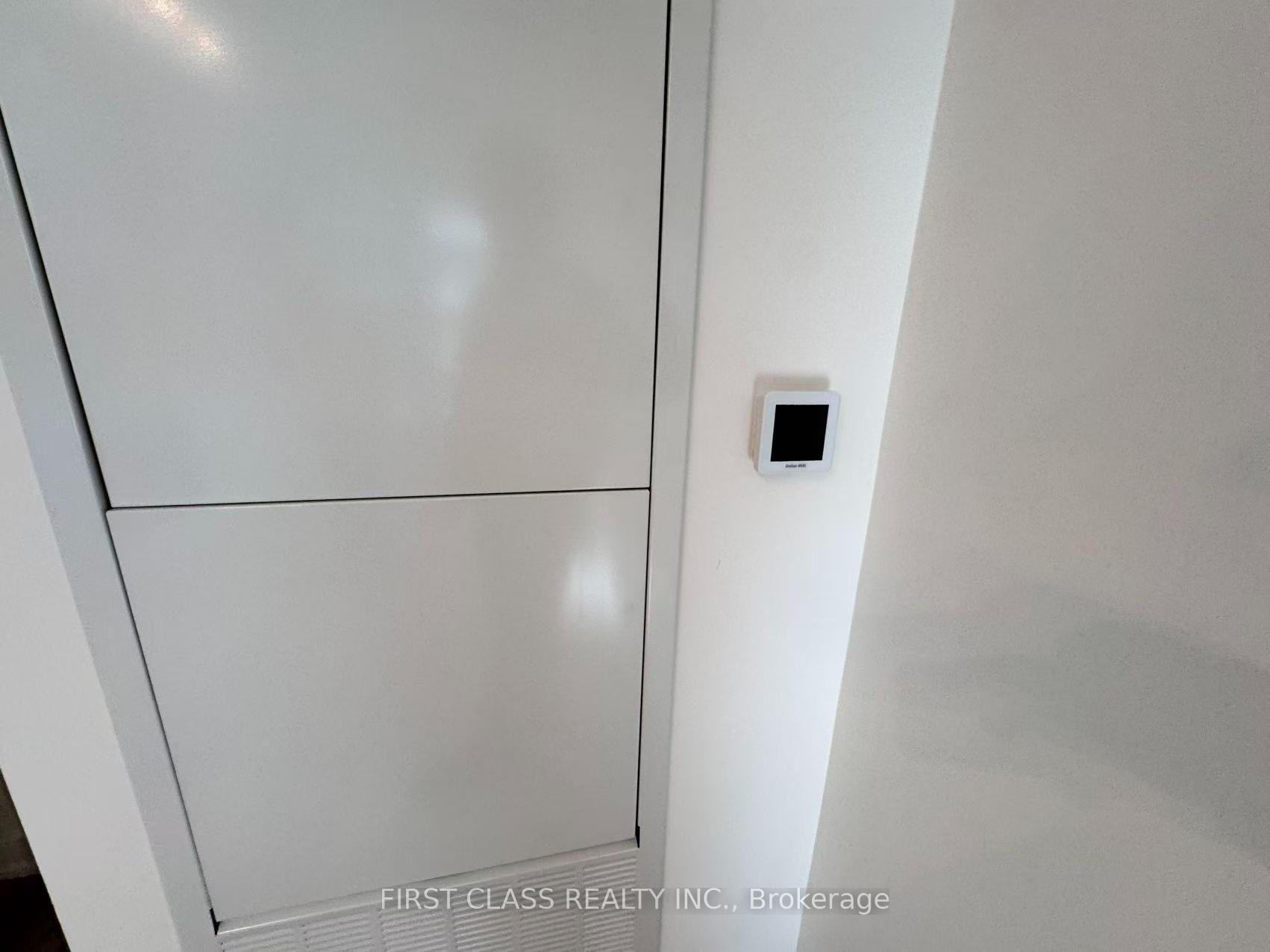 Photo 3 of Unit 1107, 110 Broadway Avenue, Toronto, Mount Pleasant West — HOMEH