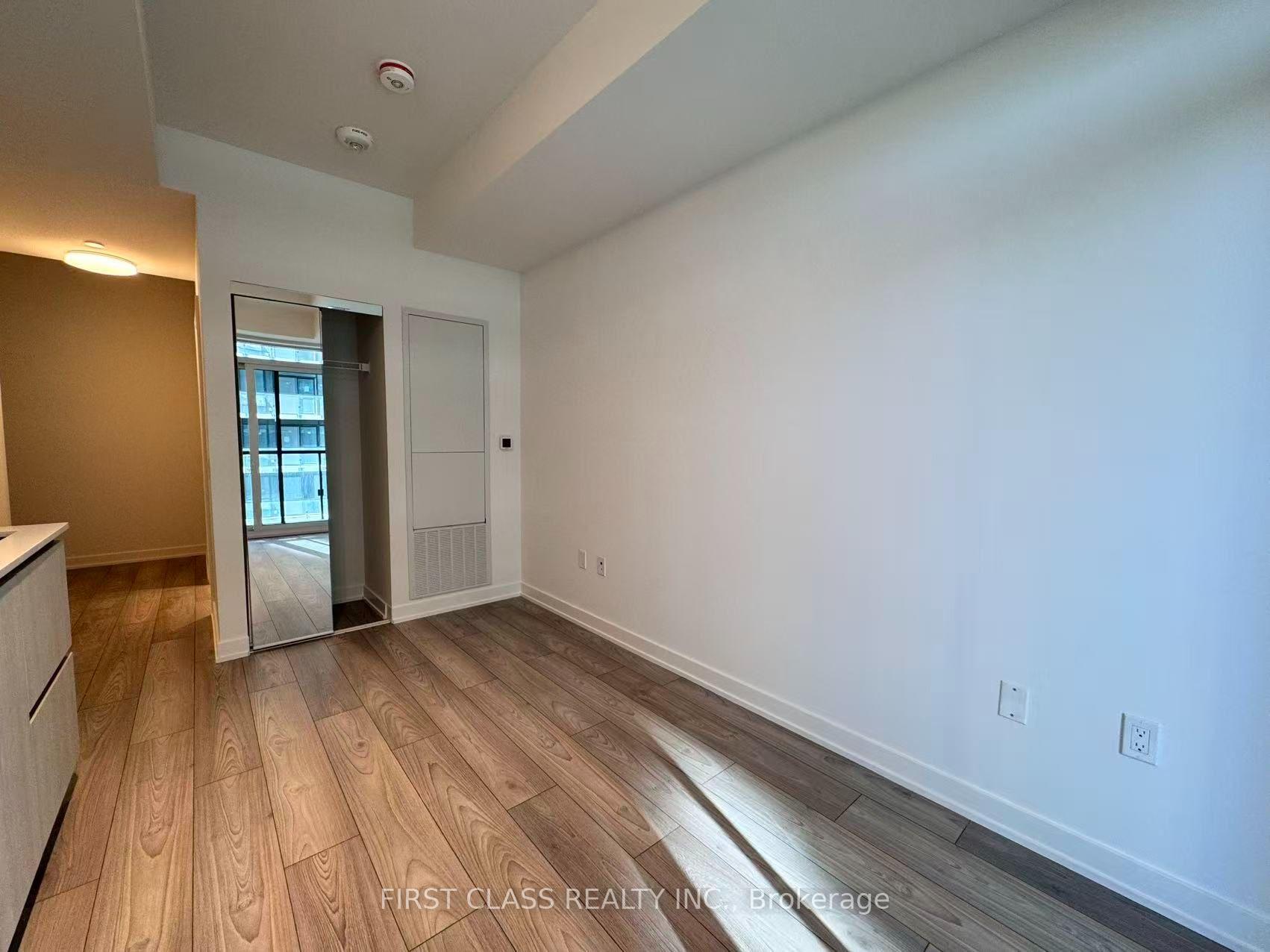 Photo 6 of Unit 1107, 110 Broadway Avenue, Toronto, Mount Pleasant West — HOMEH