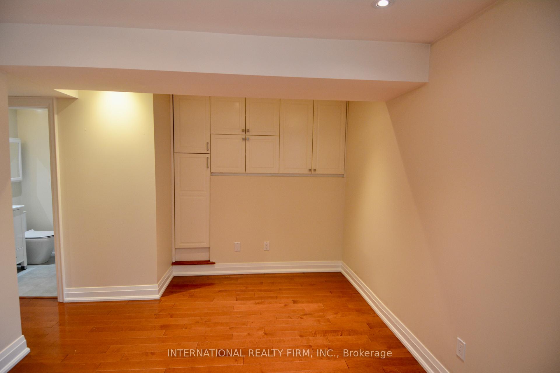 Photo 4 of Unit Main Floor, 24 Duggan Avenue, Toronto, Yonge-St. Clair — HOMEH
