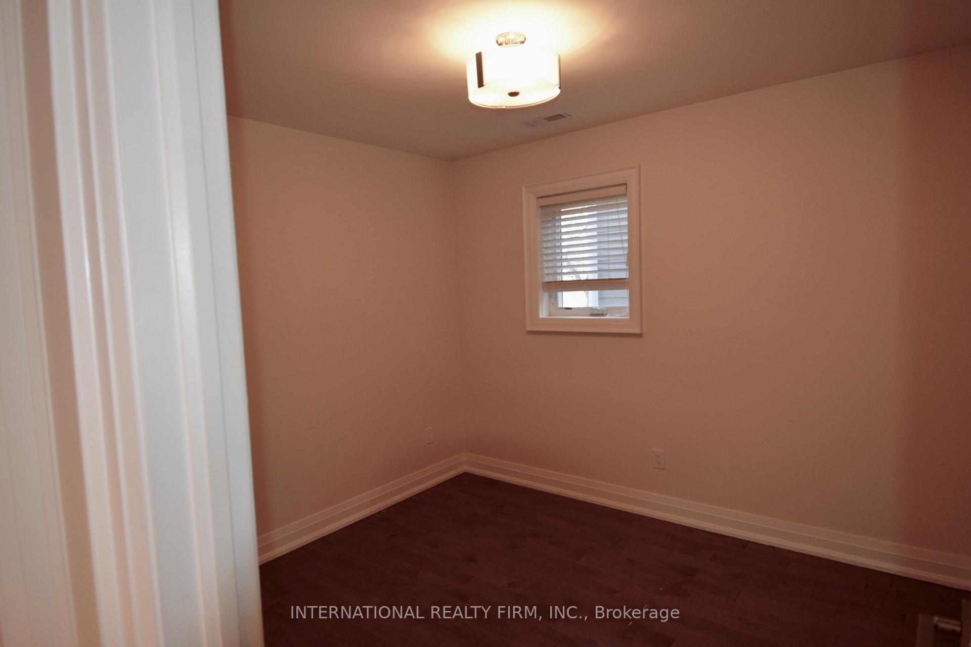 Photo 16 of Unit Main Floor, 24 Duggan Avenue, Toronto, Yonge-St. Clair — HOMEH