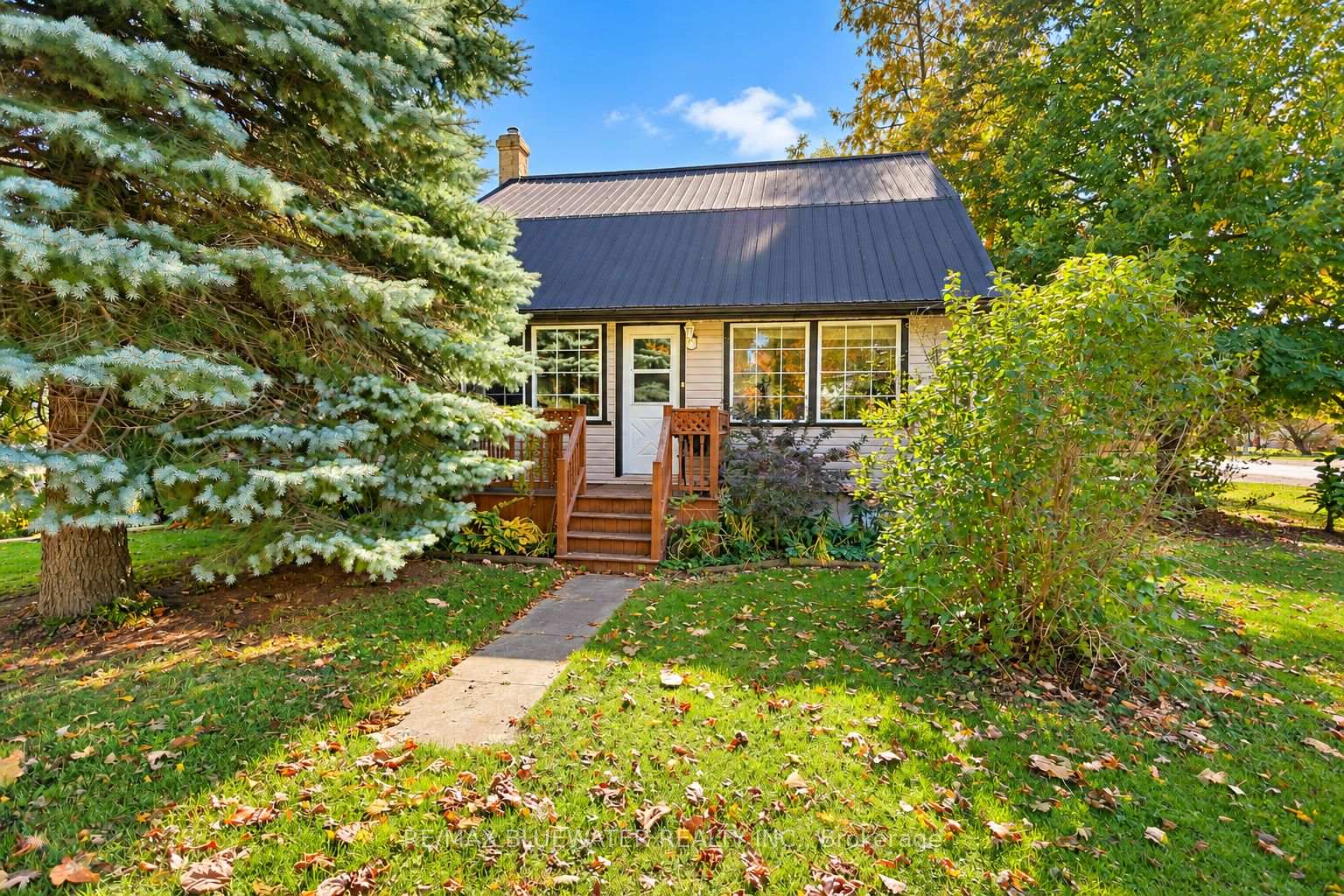 Photo 1 of 1601 Greenway Drive, North Middlesex, Rural North Middlesex — HOMEH