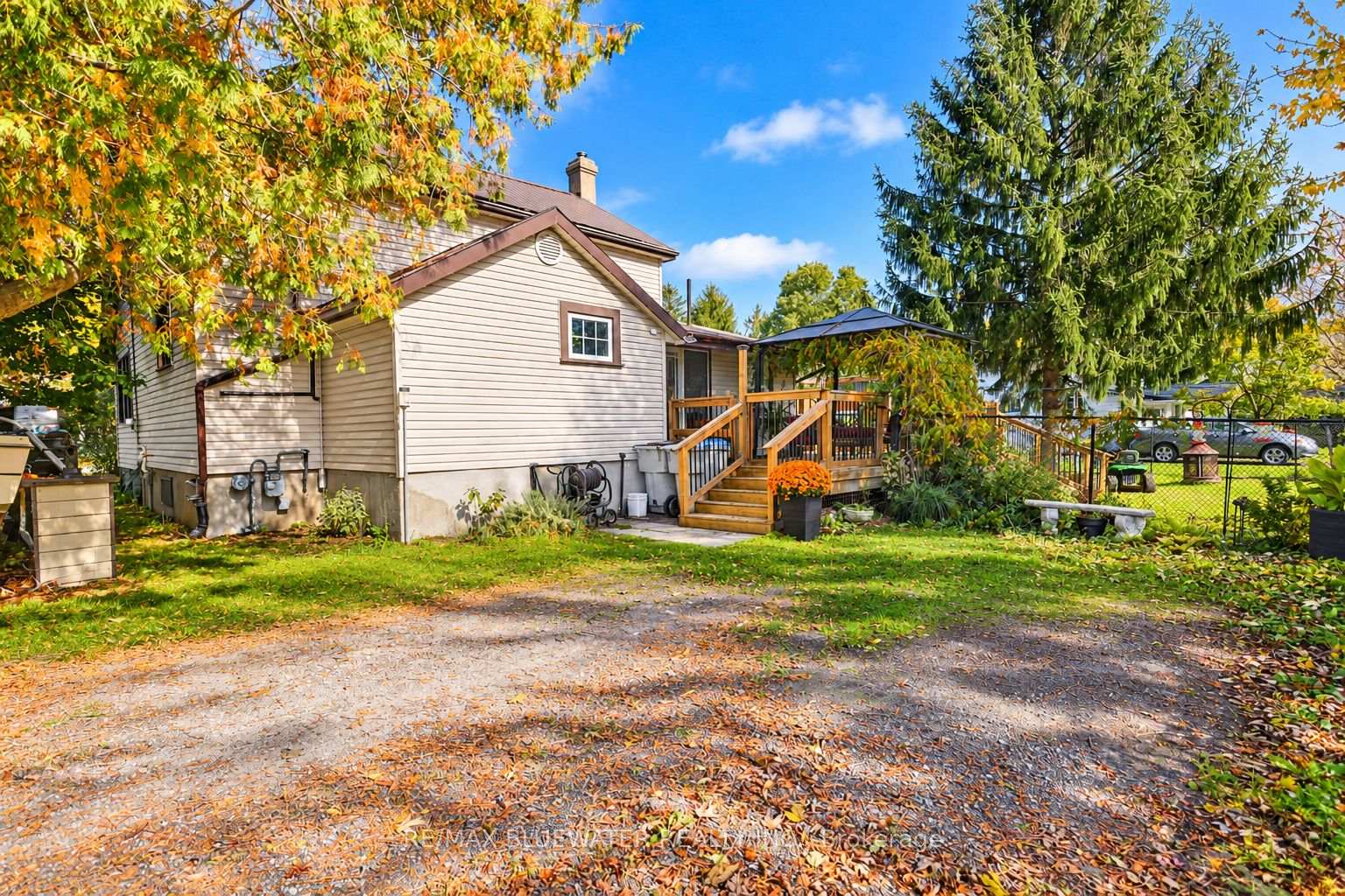Photo 9 of 1601 Greenway Drive, North Middlesex, Rural North Middlesex — HOMEH