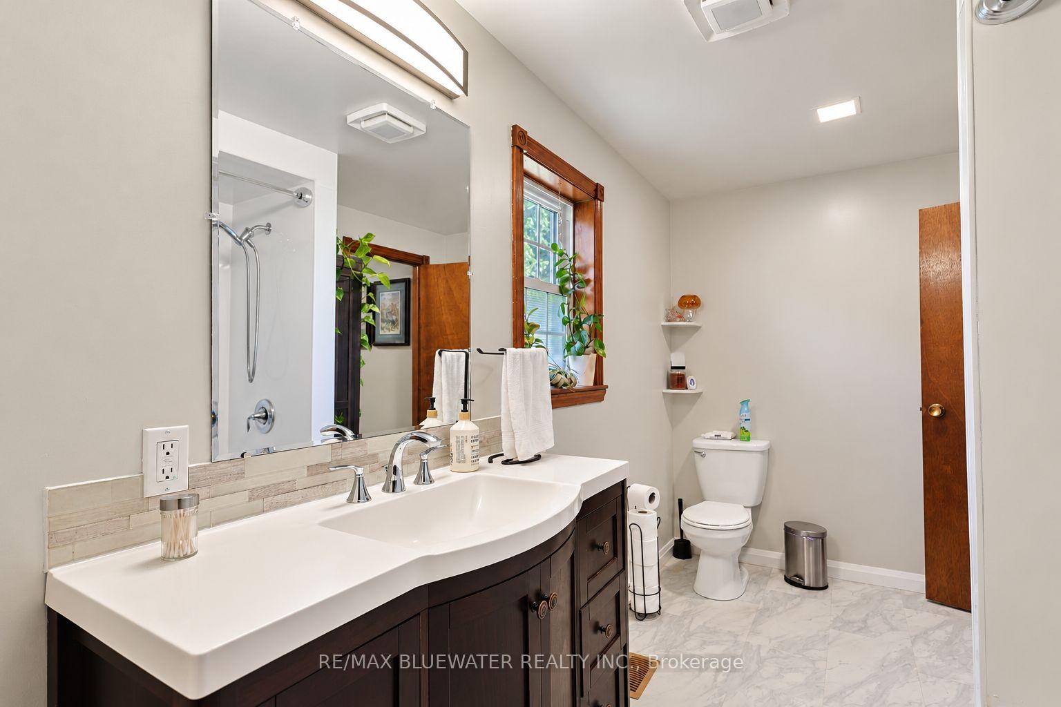 Photo 27 of 1601 Greenway Drive, North Middlesex, Rural North Middlesex — HOMEH