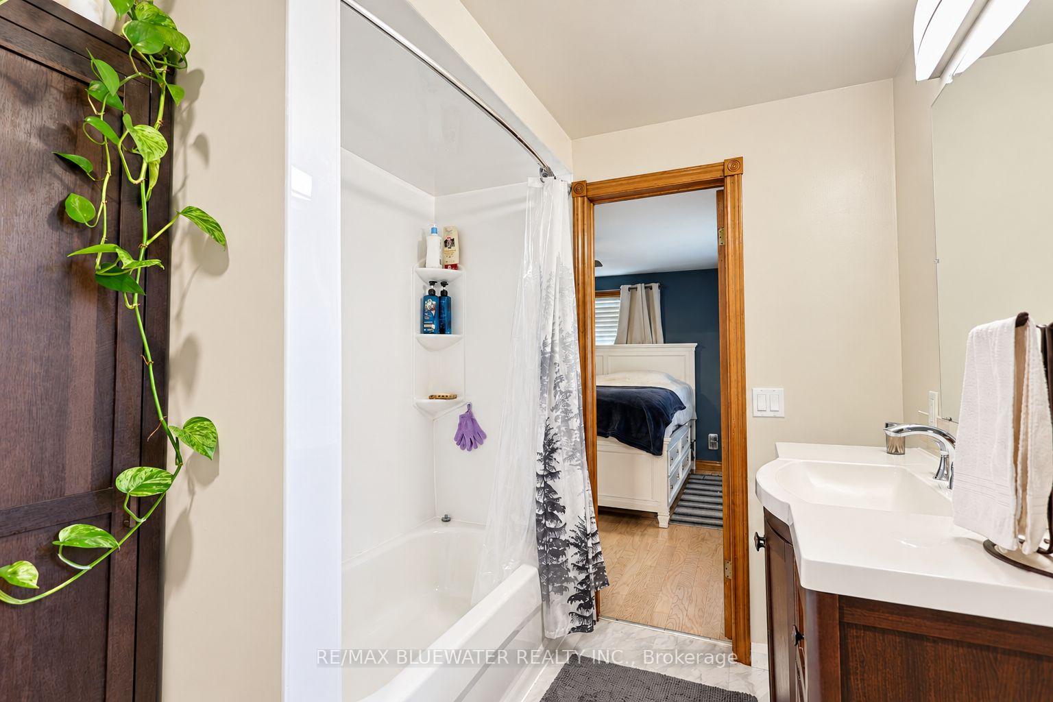 Photo 28 of 1601 Greenway Drive, North Middlesex, Rural North Middlesex — HOMEH