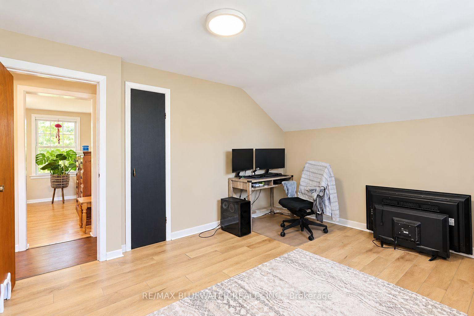 Photo 33 of 1601 Greenway Drive, North Middlesex, Rural North Middlesex — HOMEH