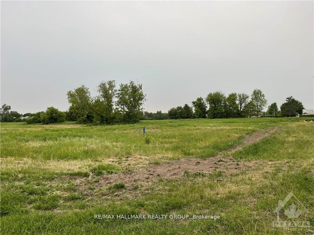 Photo 4 of Unit 1, 3748 Champlain Street, Clarence-Rockland, Clarence/Rockland Twp — HOMEH