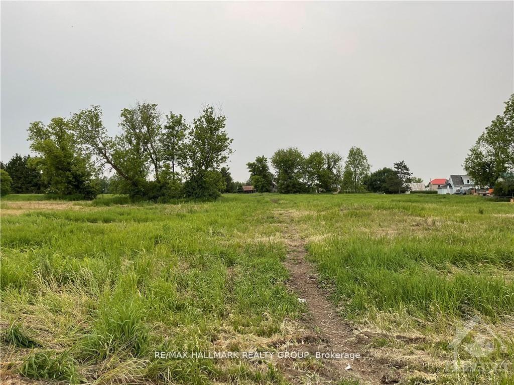 Photo 5 of Unit 2, 3748 Champlain Street, Clarence-Rockland, Clarence/Rockland Twp — HOMEH