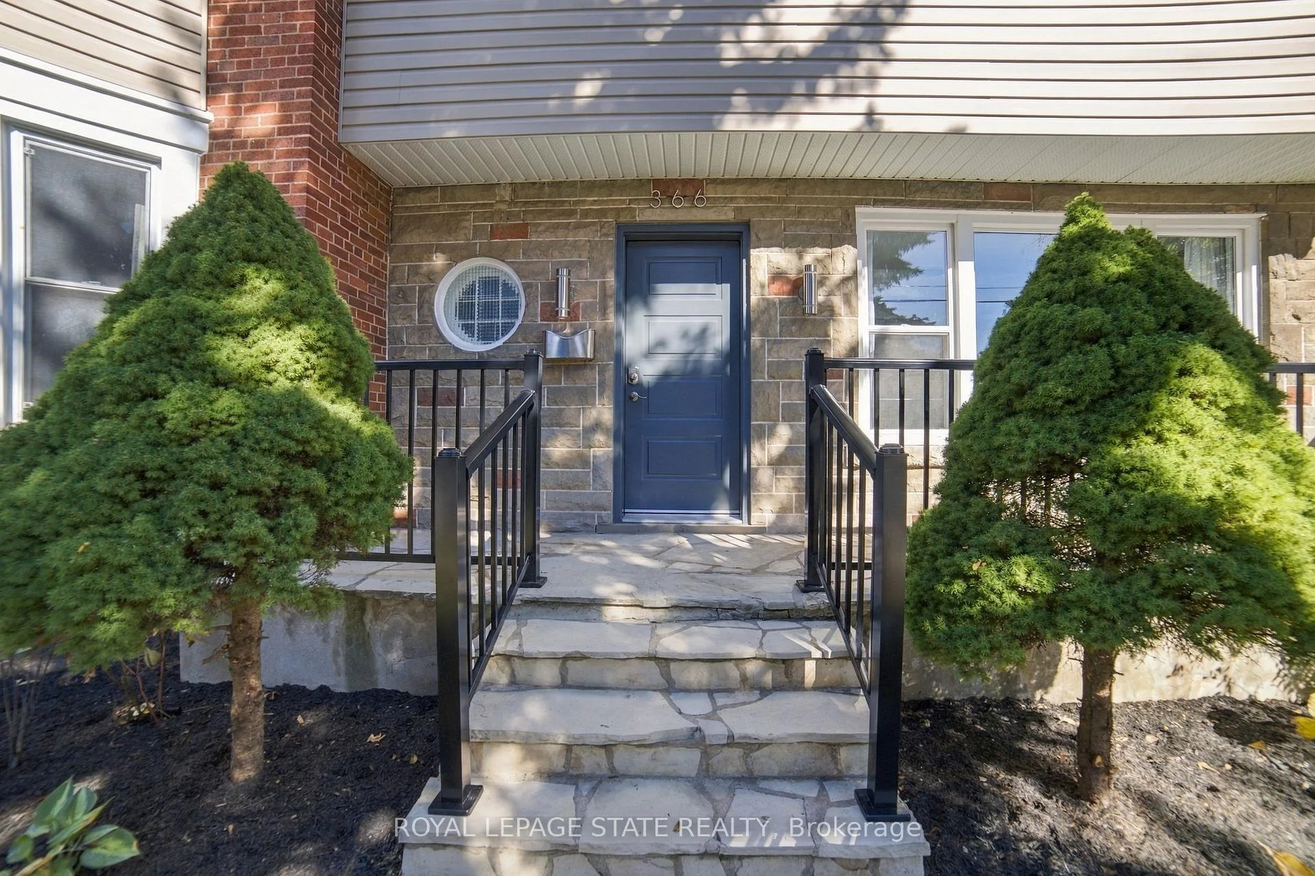Photo 13 of 366 Aberdeen Avenue, Hamilton, Kirkendall — HOMEH
