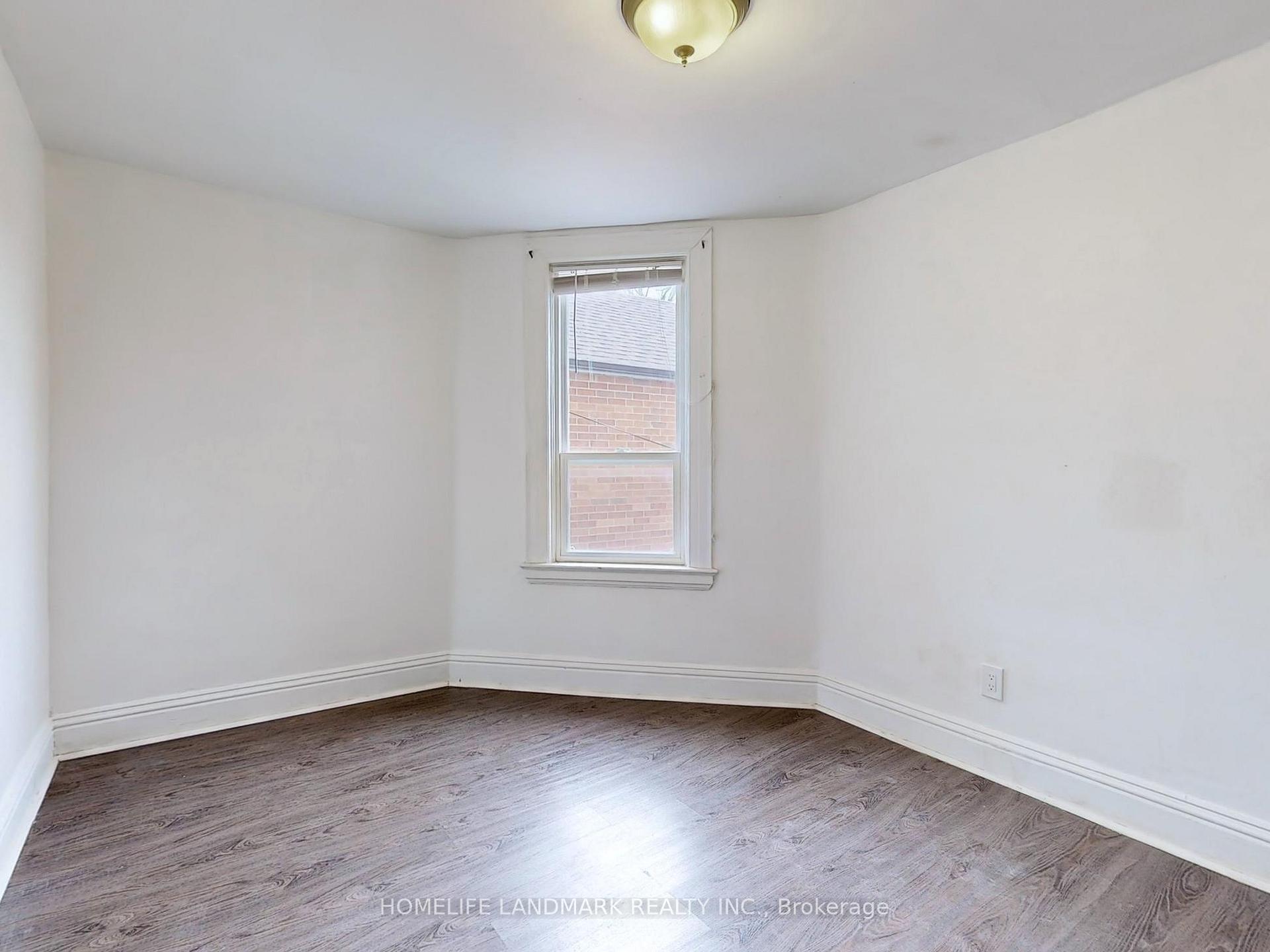 Photo 10 of Unit Upper, 609 Ossington Avenue, Toronto, Palmerston-Little Italy — HOMEH