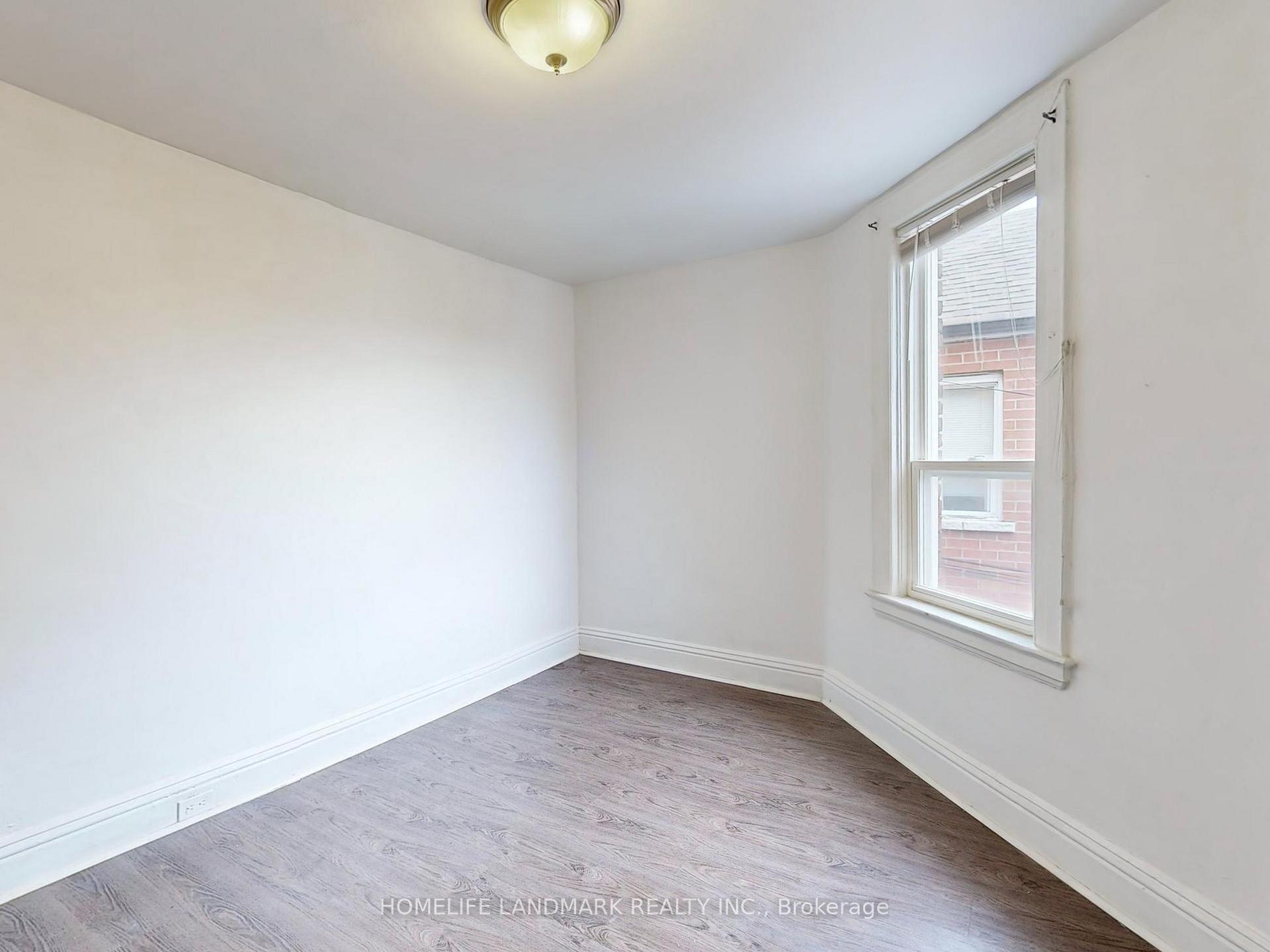 Photo 11 of Unit Upper, 609 Ossington Avenue, Toronto, Palmerston-Little Italy — HOMEH