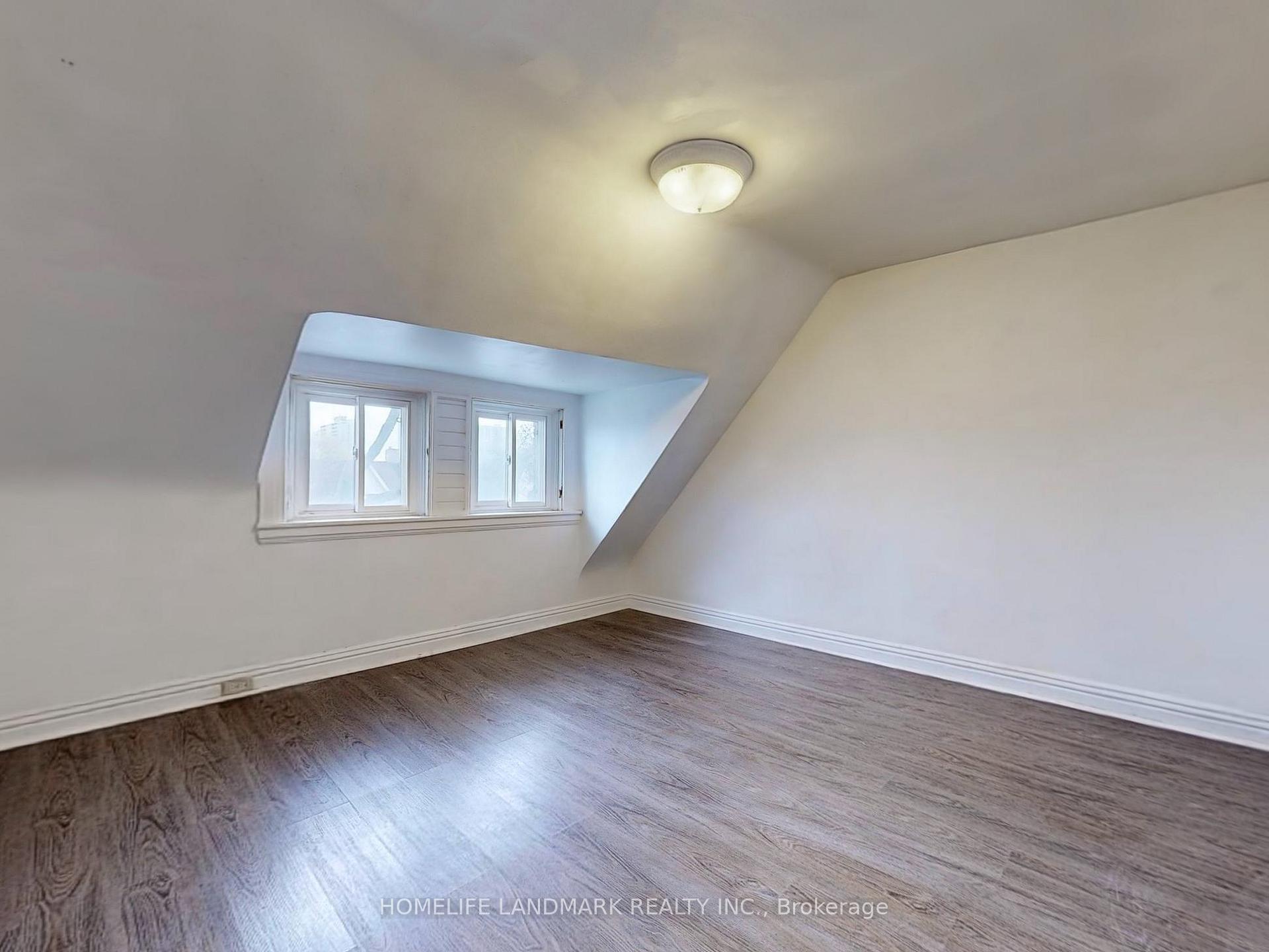 Photo 17 of Unit Upper, 609 Ossington Avenue, Toronto, Palmerston-Little Italy — HOMEH