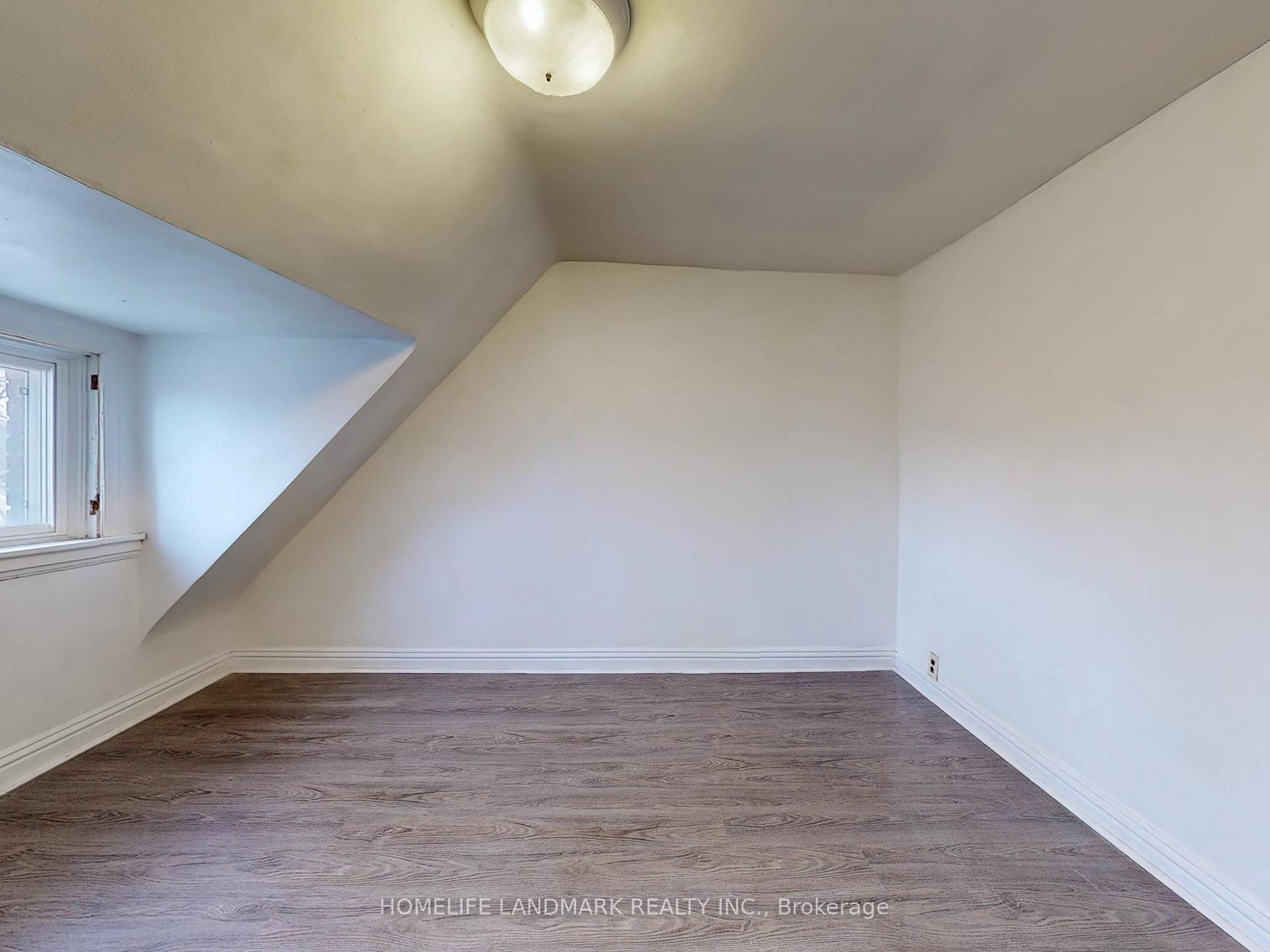 Photo 20 of Unit Upper, 609 Ossington Avenue, Toronto, Palmerston-Little Italy — HOMEH