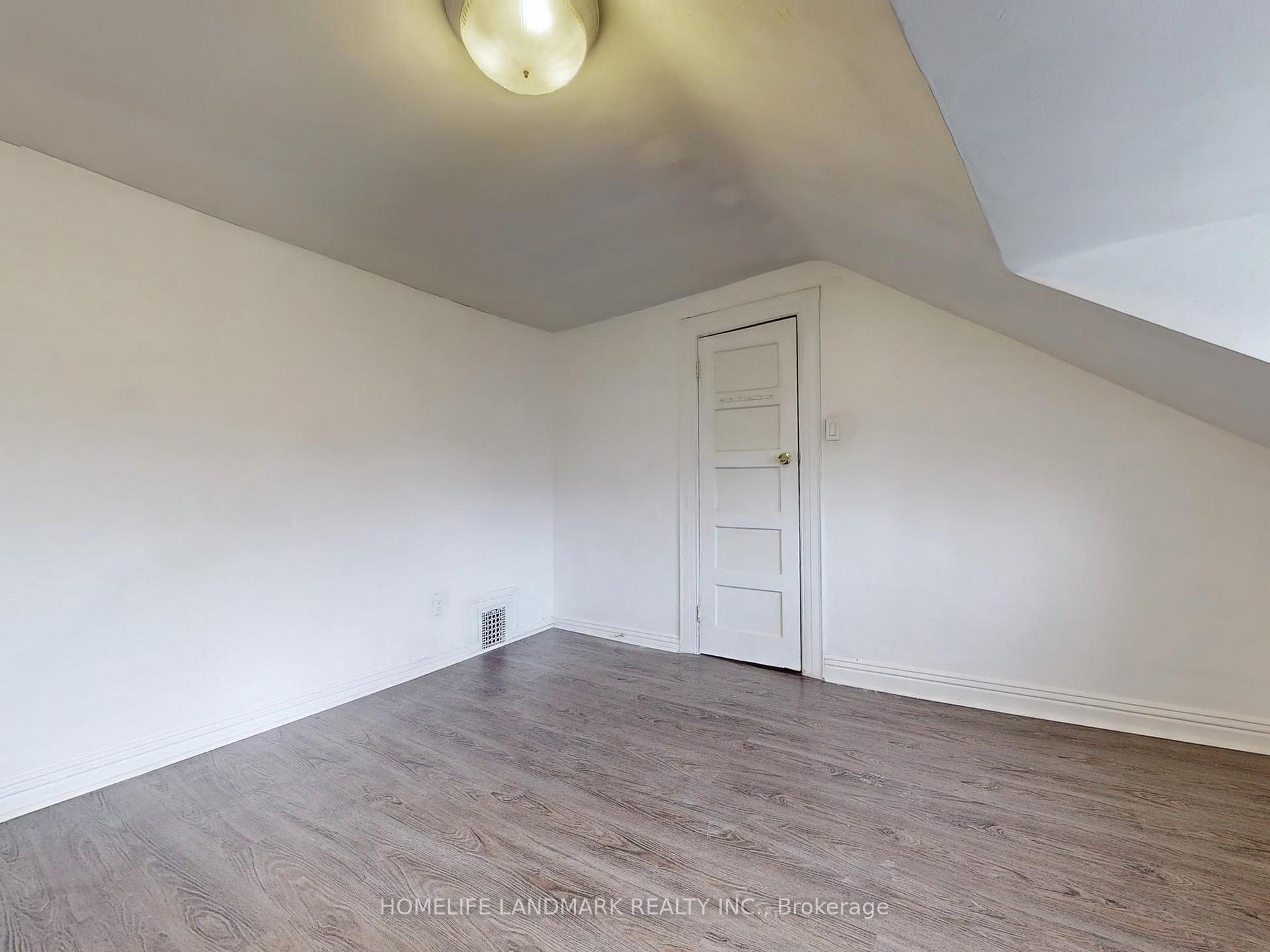 Photo 21 of Unit Upper, 609 Ossington Avenue, Toronto, Palmerston-Little Italy — HOMEH
