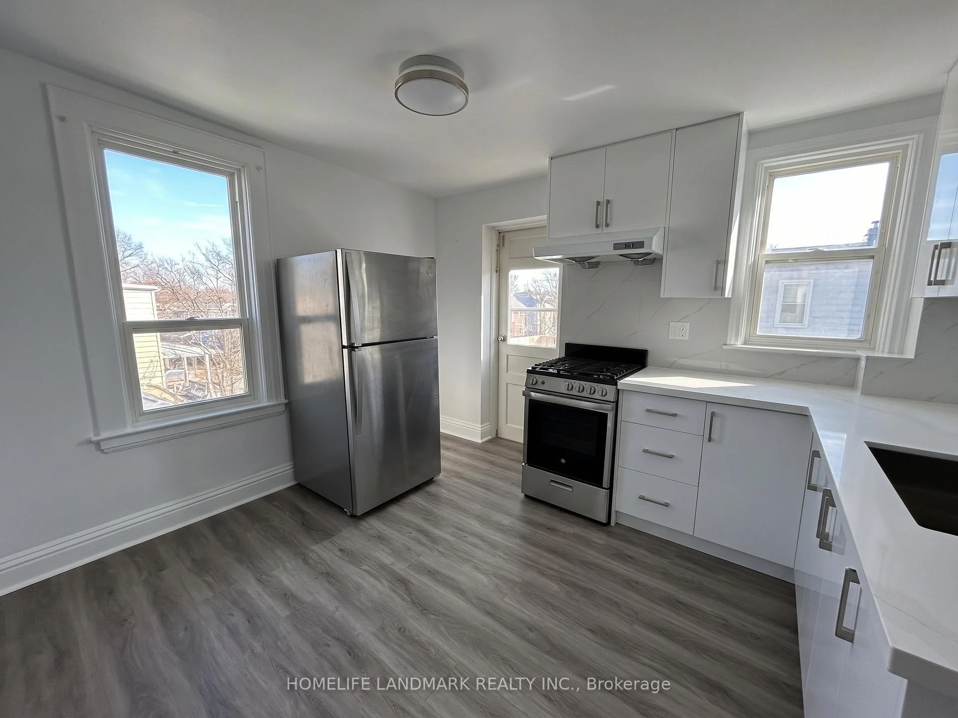 Photo 4 of Unit Upper, 609 Ossington Avenue, Toronto, Palmerston-Little Italy — HOMEH