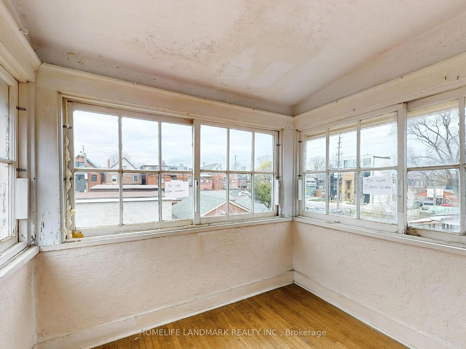 Photo 16 of Unit Upper, 609 Ossington Avenue, Toronto, Palmerston-Little Italy — HOMEH