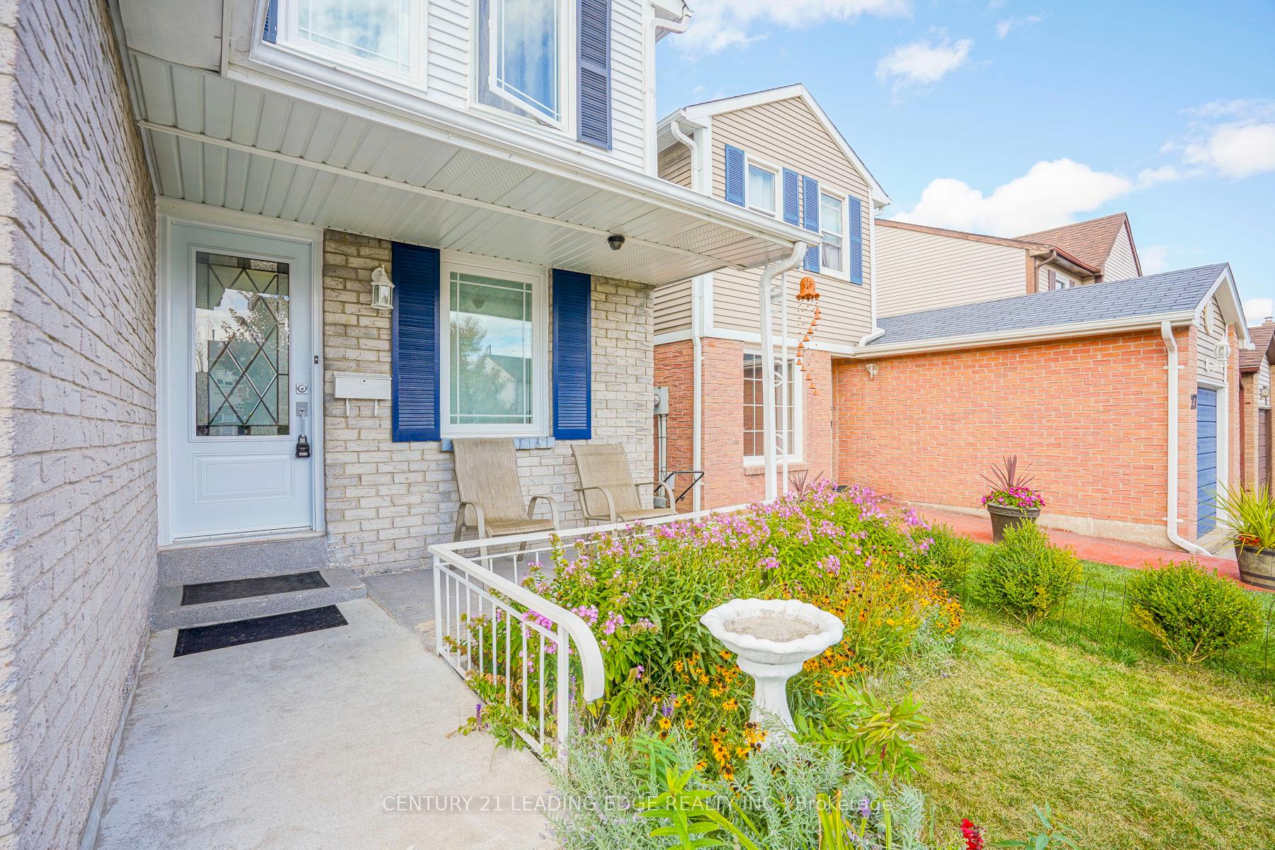 Photo 4 of Unit Upper, 29 Junewood Crescent, Brampton, Northgate — HOMEH