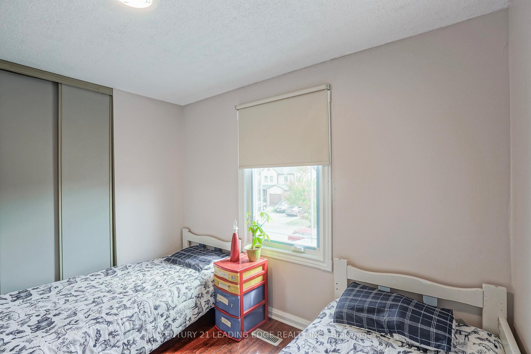 Photo 21 of Unit Upper, 29 Junewood Crescent, Brampton, Northgate — HOMEH