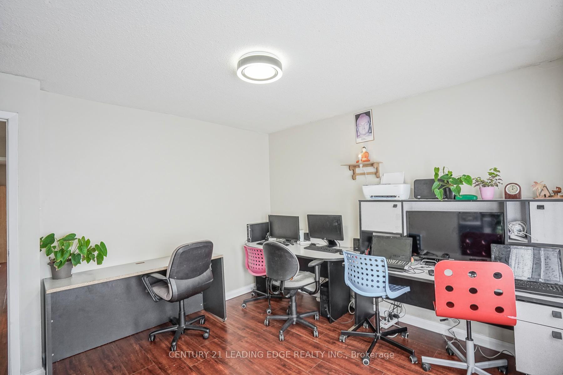Photo 23 of Unit Upper, 29 Junewood Crescent, Brampton, Northgate — HOMEH