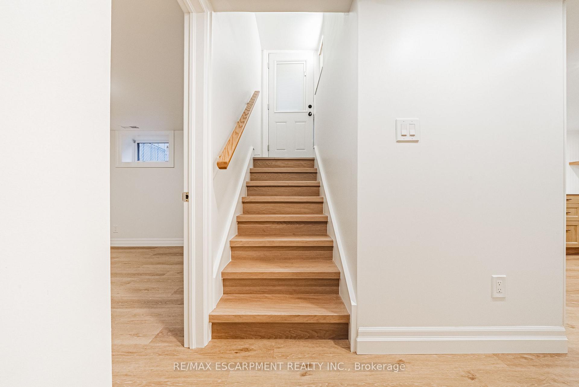 Photo 7 of Unit Lower, 113 Erin Avenue, Hamilton, Rosedale — HOMEH