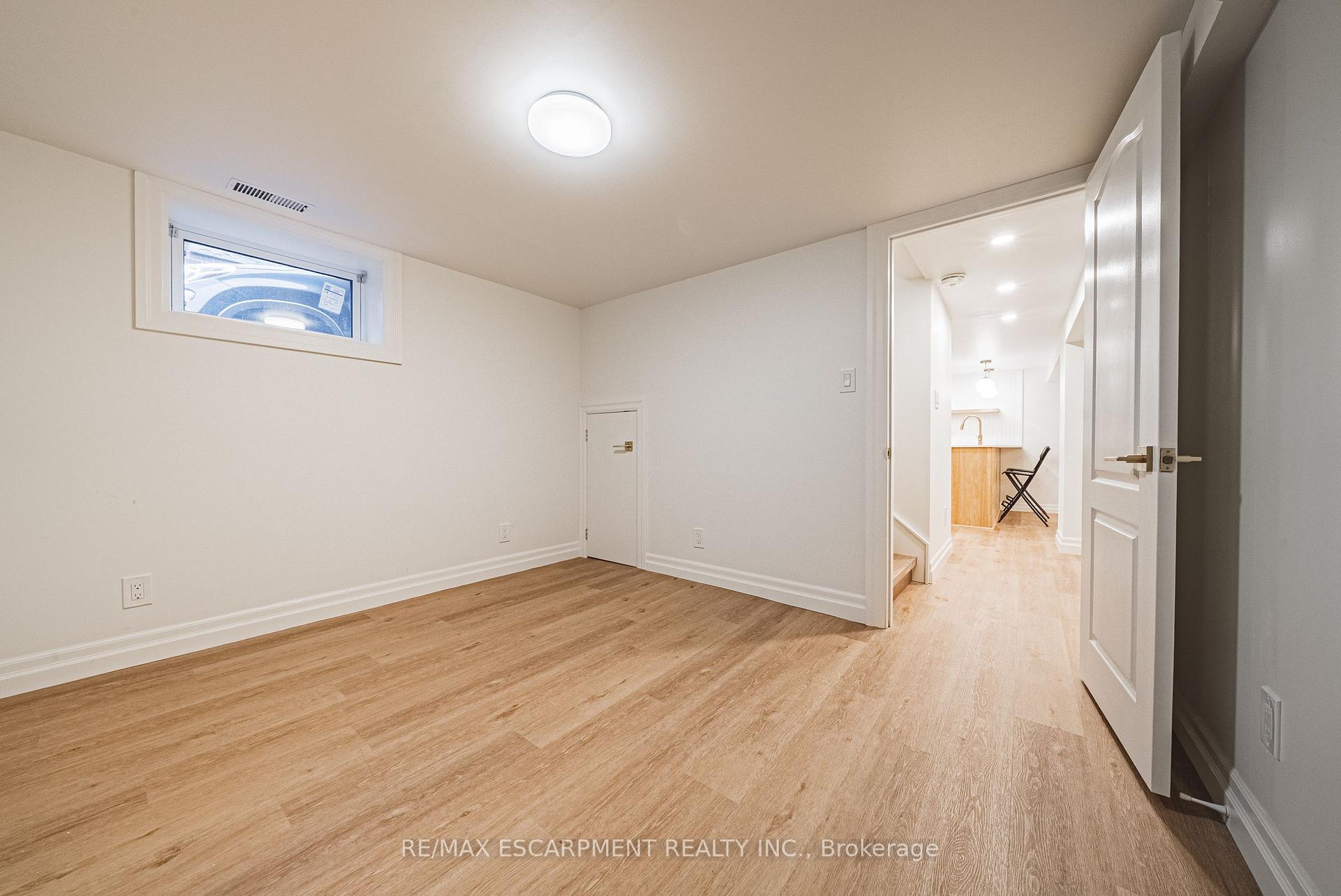 Photo 10 of Unit Lower, 113 Erin Avenue, Hamilton, Rosedale — HOMEH
