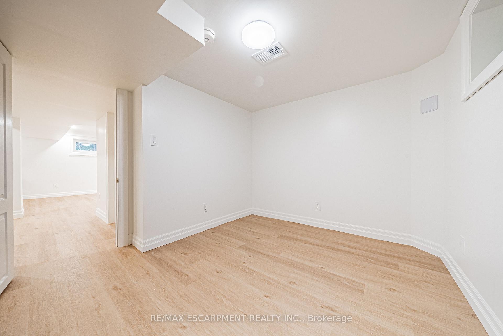 Photo 13 of Unit Lower, 113 Erin Avenue, Hamilton, Rosedale — HOMEH