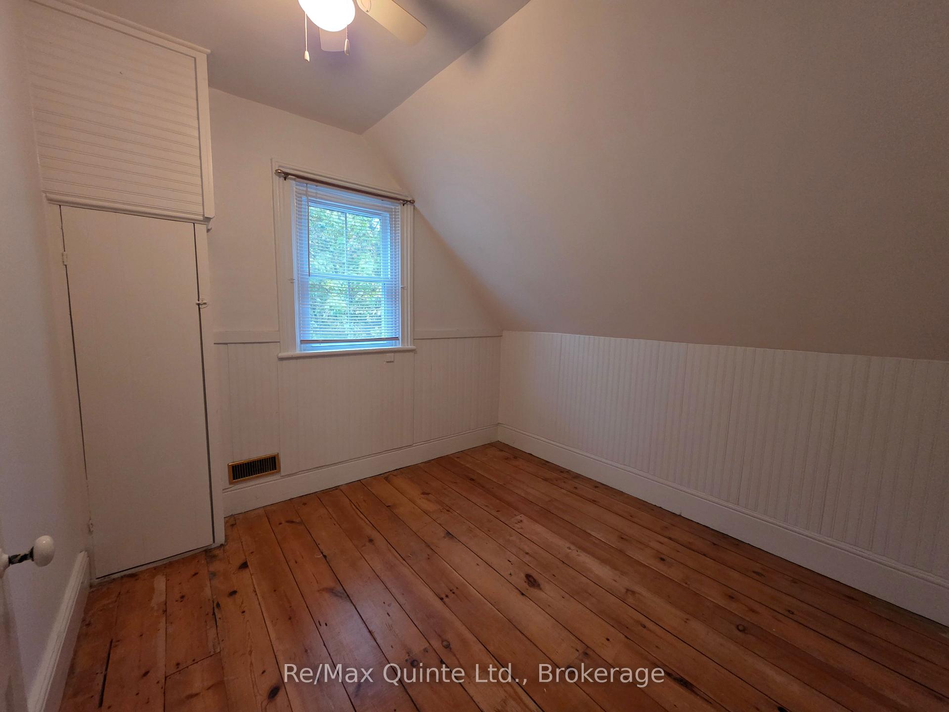 Photo 17 of 10 Jane Street, Prince Edward County, Picton Ward — HOMEH