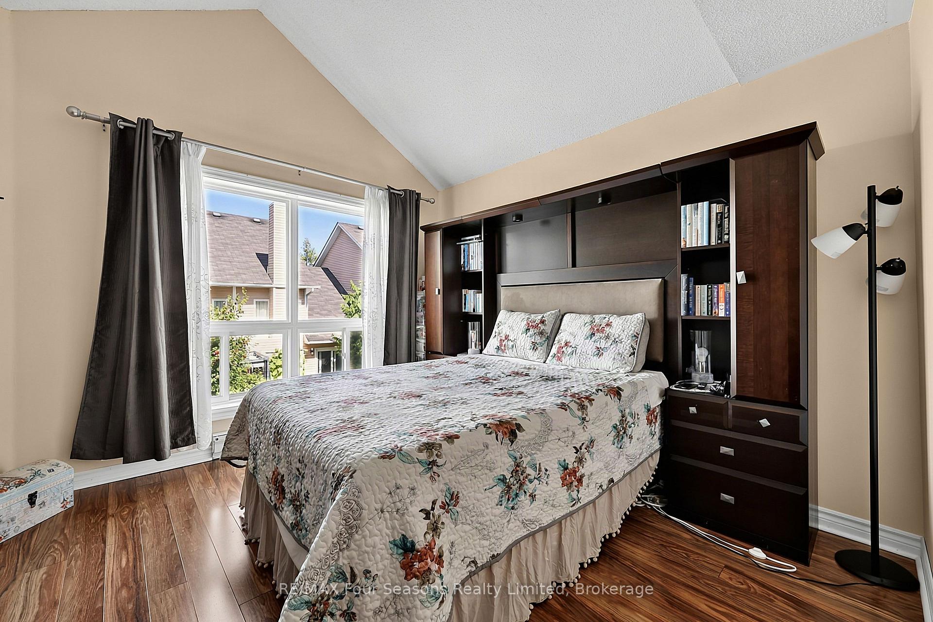 Photo 12 of Unit 839, 34 Dawson Drive, Collingwood — HOMEH