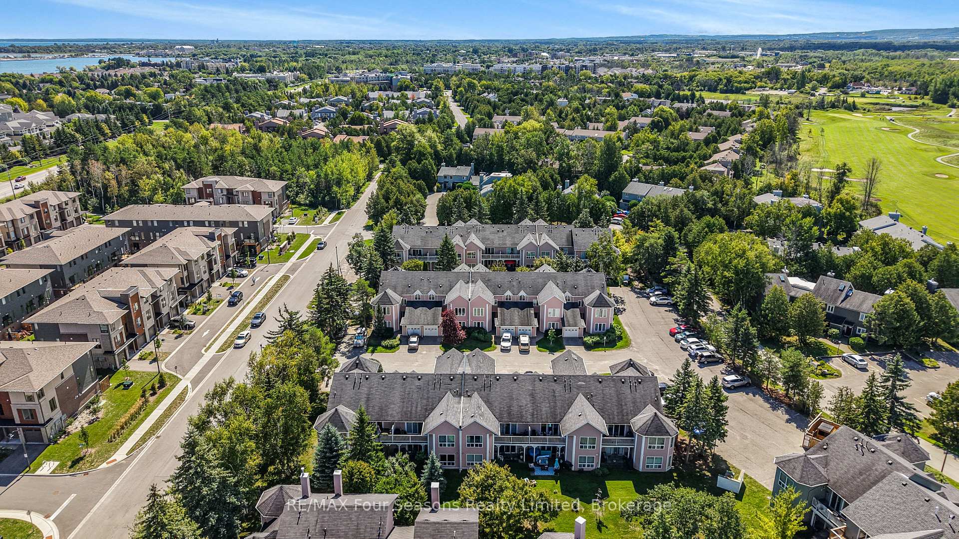 Photo 19 of Unit 839, 34 Dawson Drive, Collingwood — HOMEH