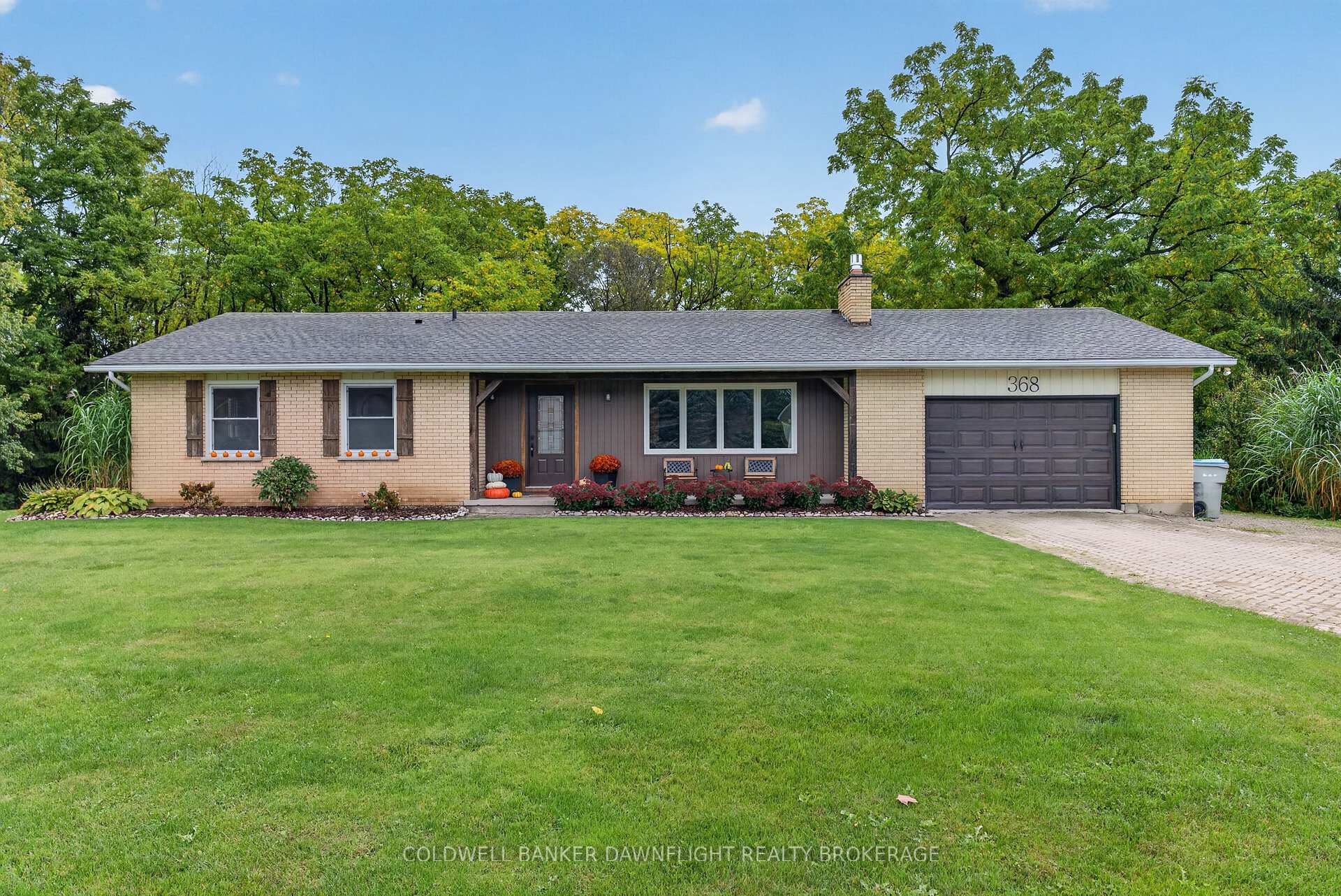 Photo 1 of 368 Station Street, North Middlesex, Parkhill — HOMEH