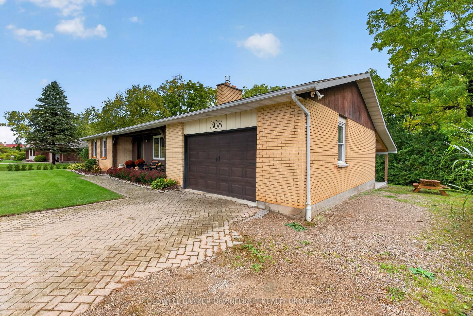 Photo 3 of 368 Station Street, North Middlesex, Parkhill — HOMEH
