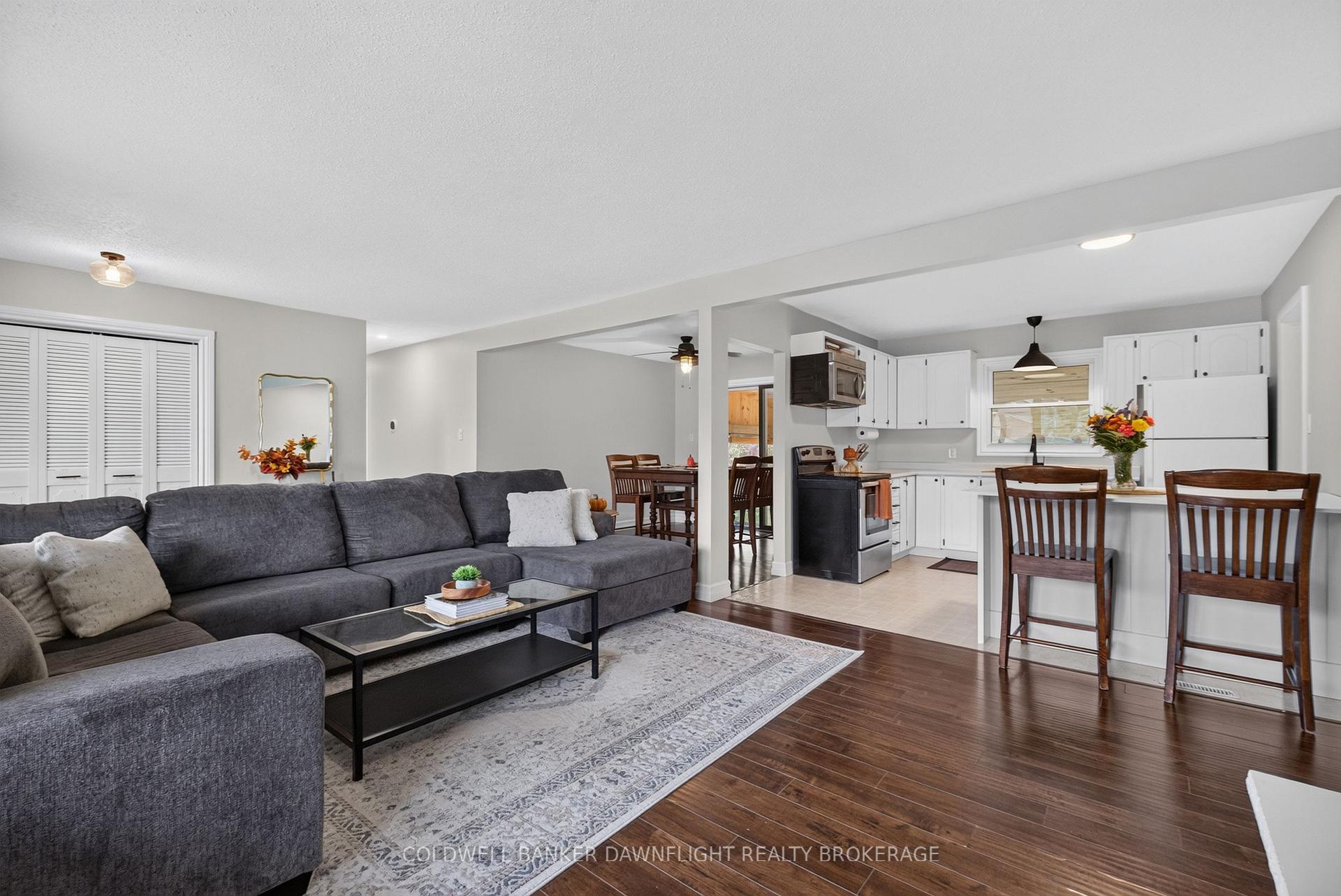 Photo 9 of 368 Station Street, North Middlesex, Parkhill — HOMEH