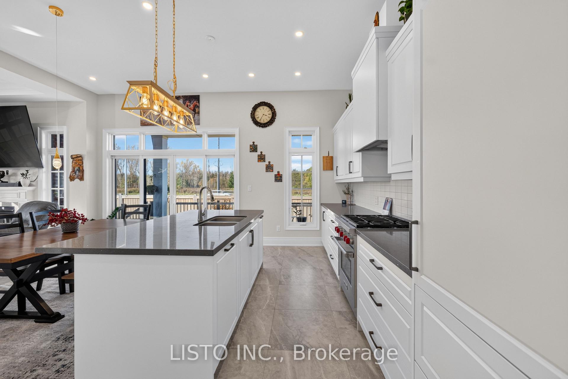 Photo 21 of 2 Heart Lake Circle N, King, King City — HOMEH