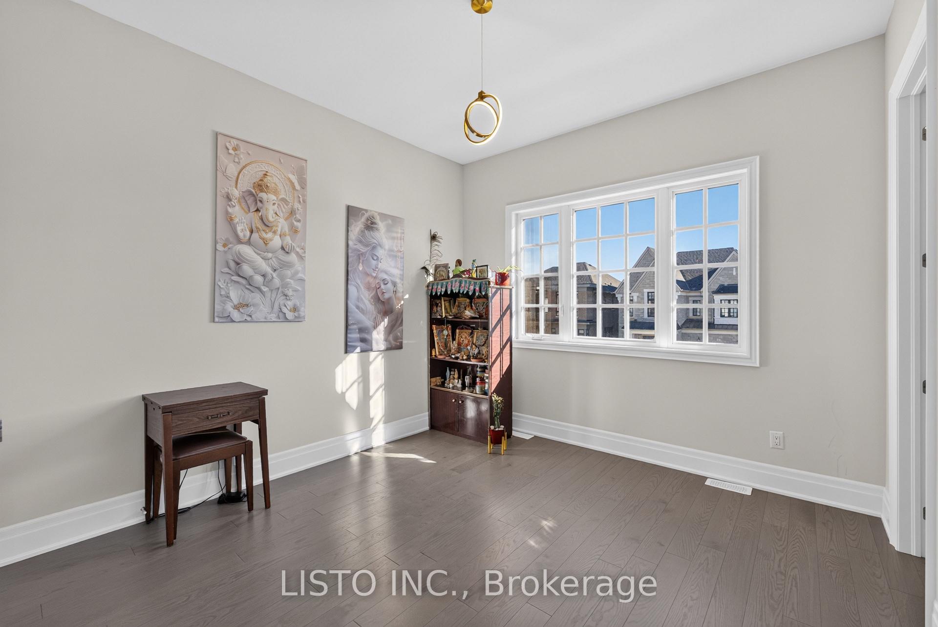 Photo 31 of 2 Heart Lake Circle N, King, King City — HOMEH