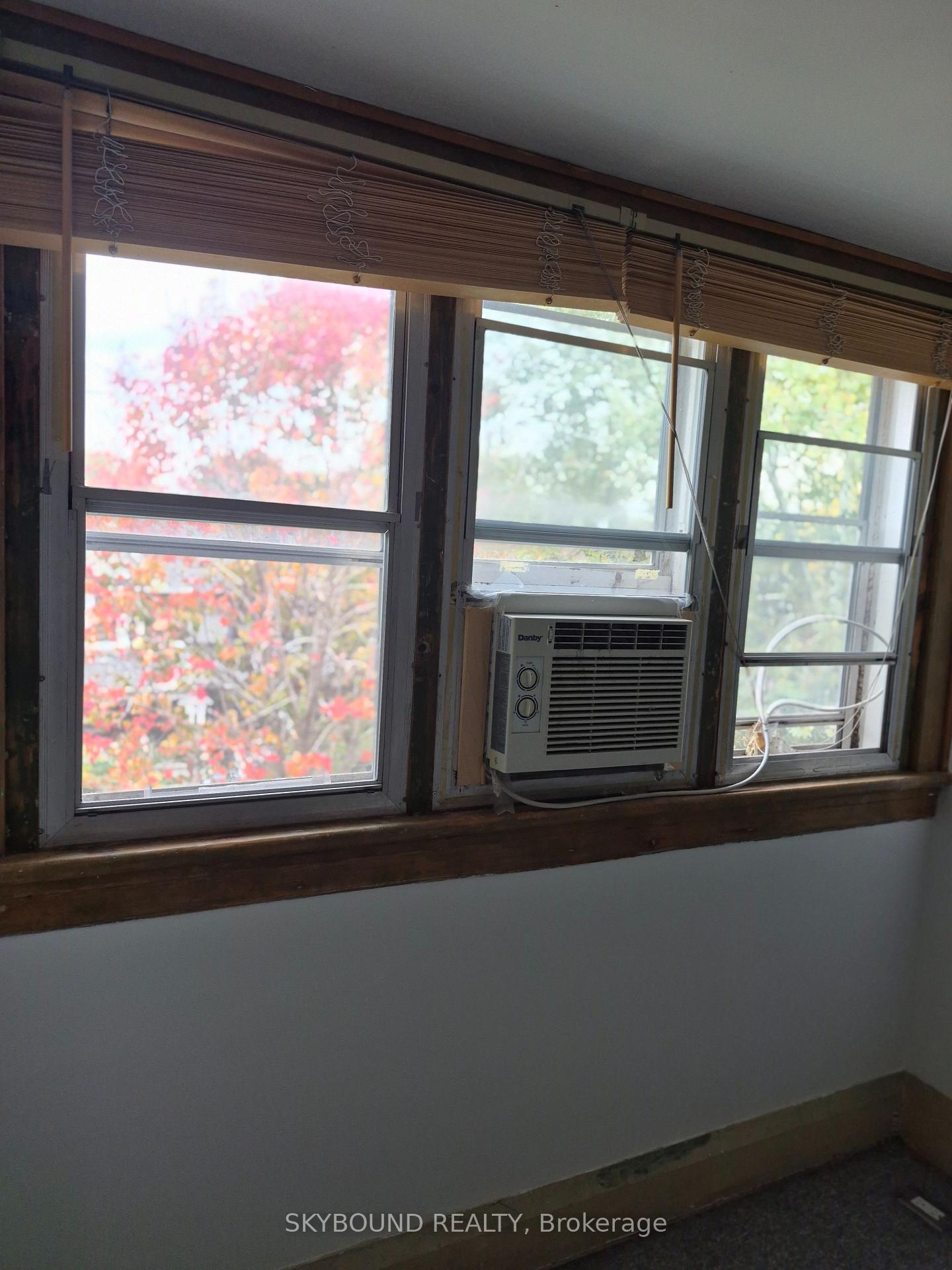 Photo 13 of Unit # Upper, 122 Arundel Avenue, Toronto, Playter Estates-Danforth — HOMEH