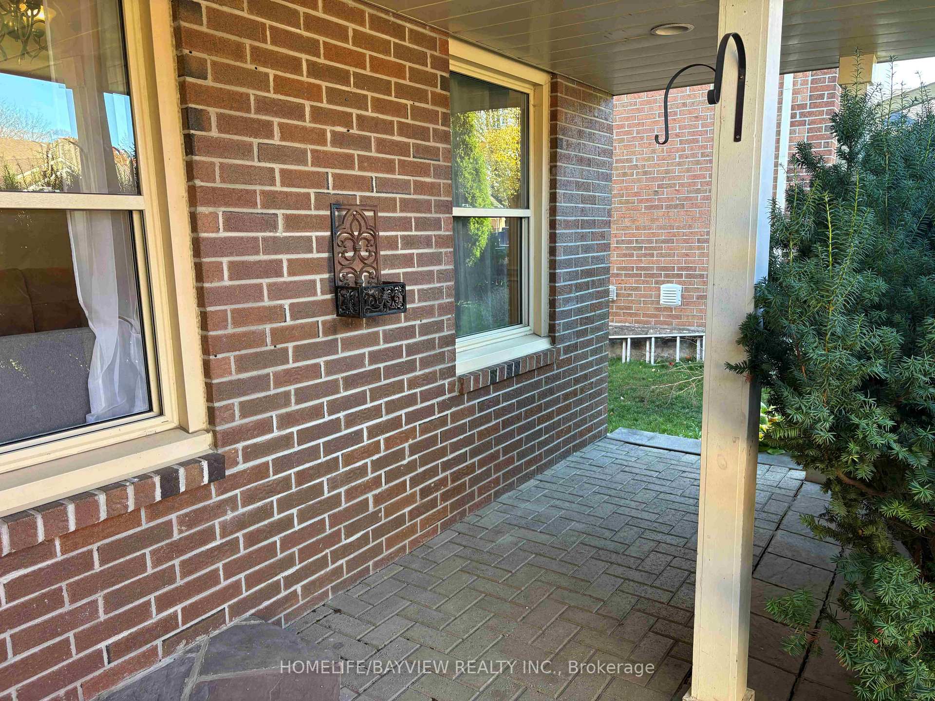 Photo 7 of 271 John Bowser Crescent, Newmarket, Glenway Estates — HOMEH