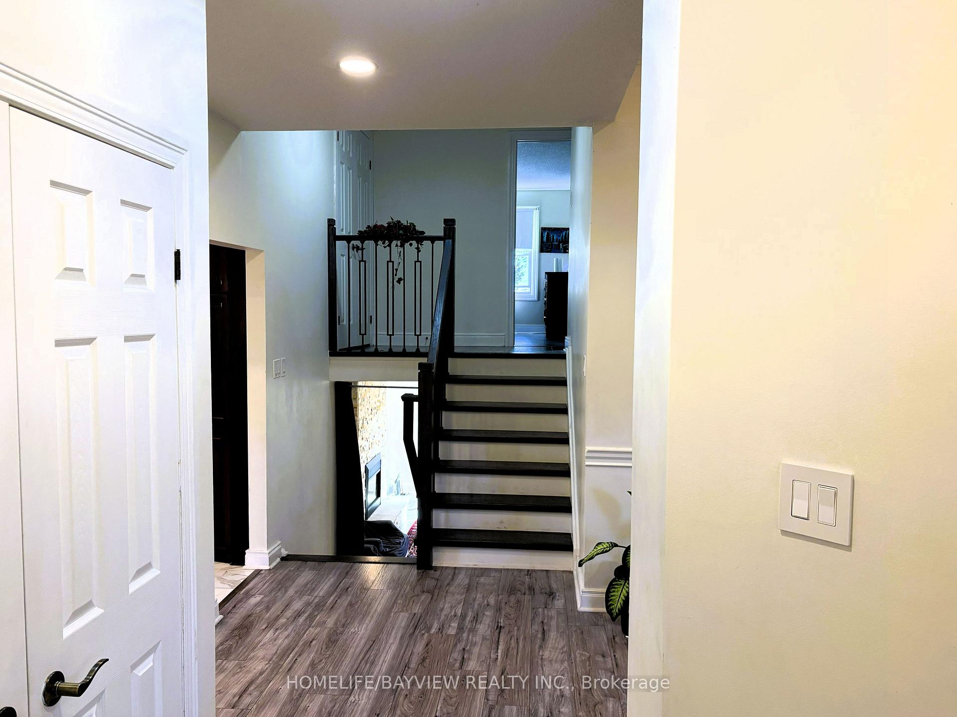 Photo 13 of 271 John Bowser Crescent, Newmarket, Glenway Estates — HOMEH