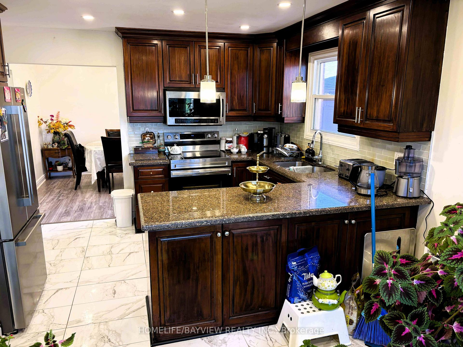 Photo 21 of 271 John Bowser Crescent, Newmarket, Glenway Estates — HOMEH