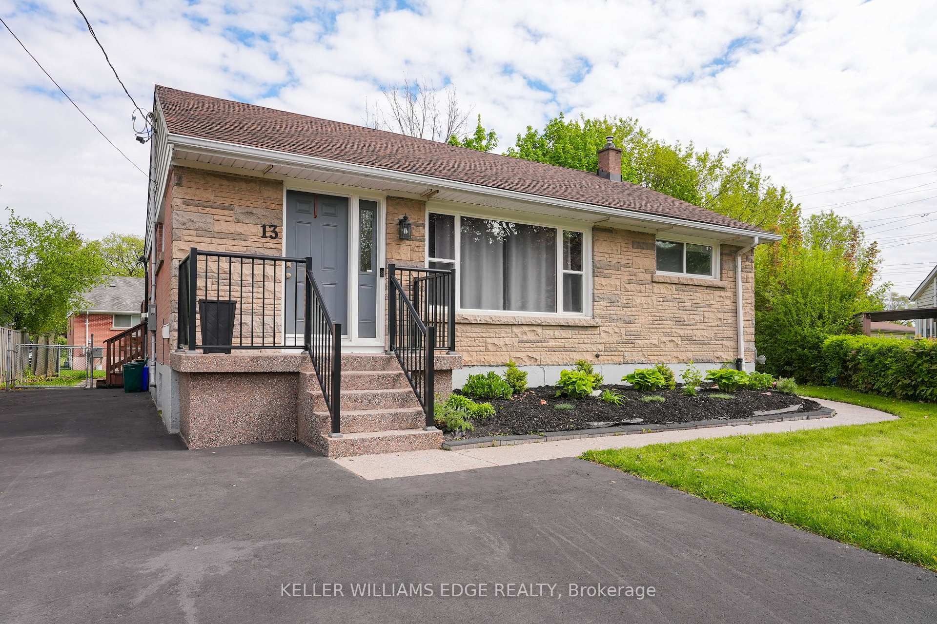 Photo 3 of Unit Upper, 13 Beaucourt Place, Hamilton, Ainslie Wood — HOMEH
