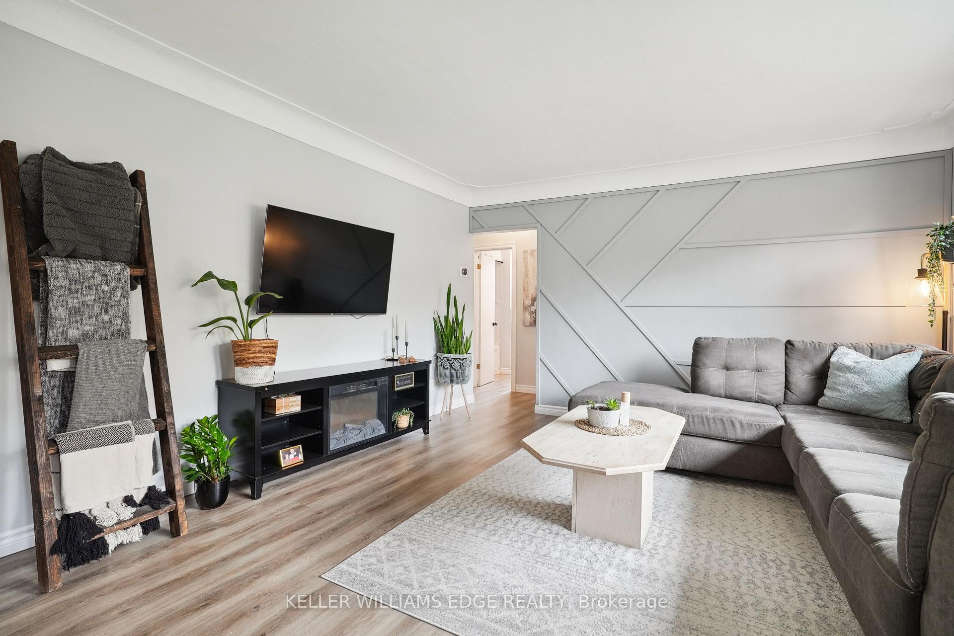 Photo 10 of Unit Upper, 13 Beaucourt Place, Hamilton, Ainslie Wood — HOMEH