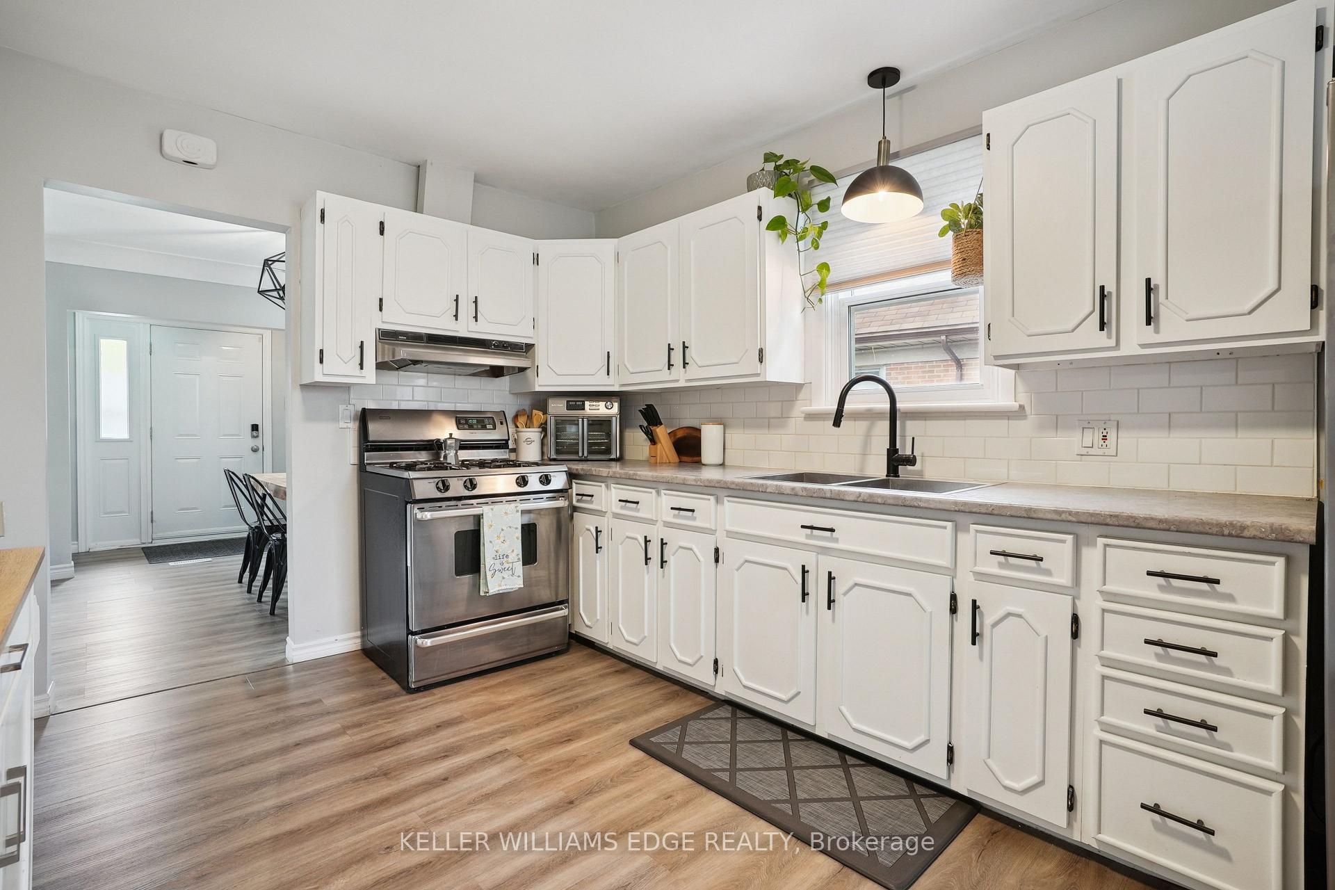 Photo 13 of Unit Upper, 13 Beaucourt Place, Hamilton, Ainslie Wood — HOMEH