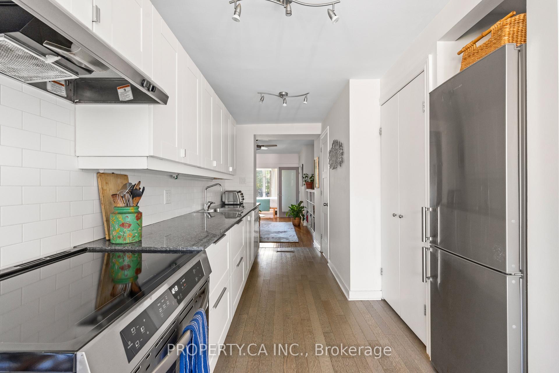 Photo 10 of 620 Crawford Street, Toronto, Palmerston-Little Italy — HOMEH